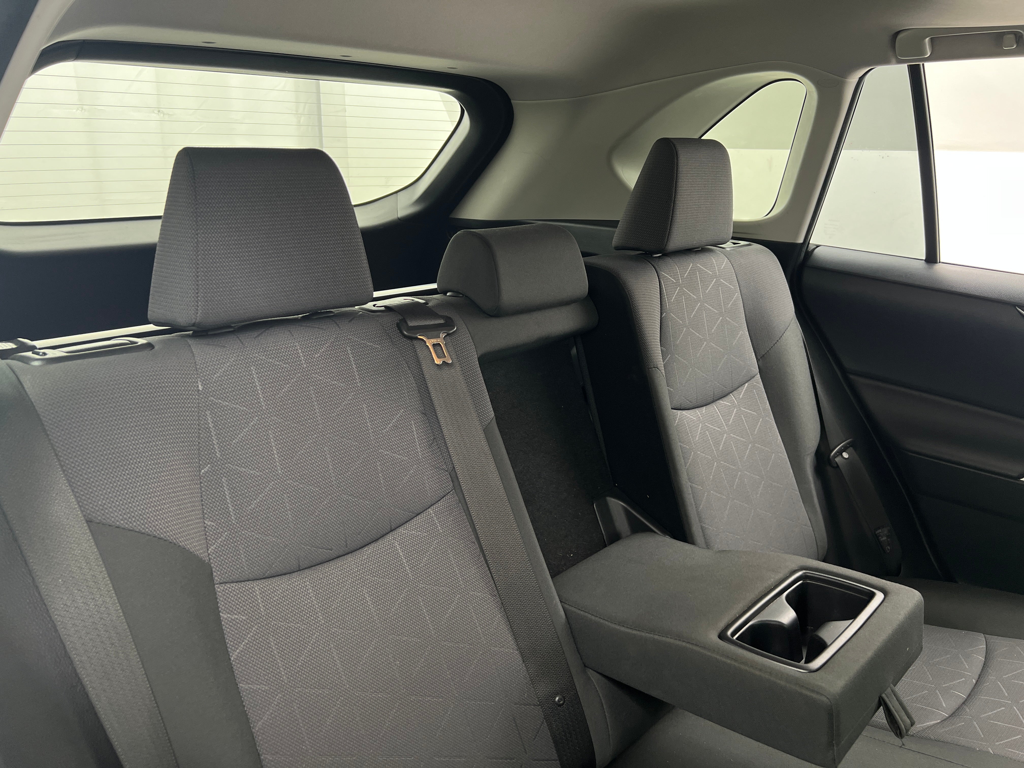 2019 Toyota RAV4 XLE 6