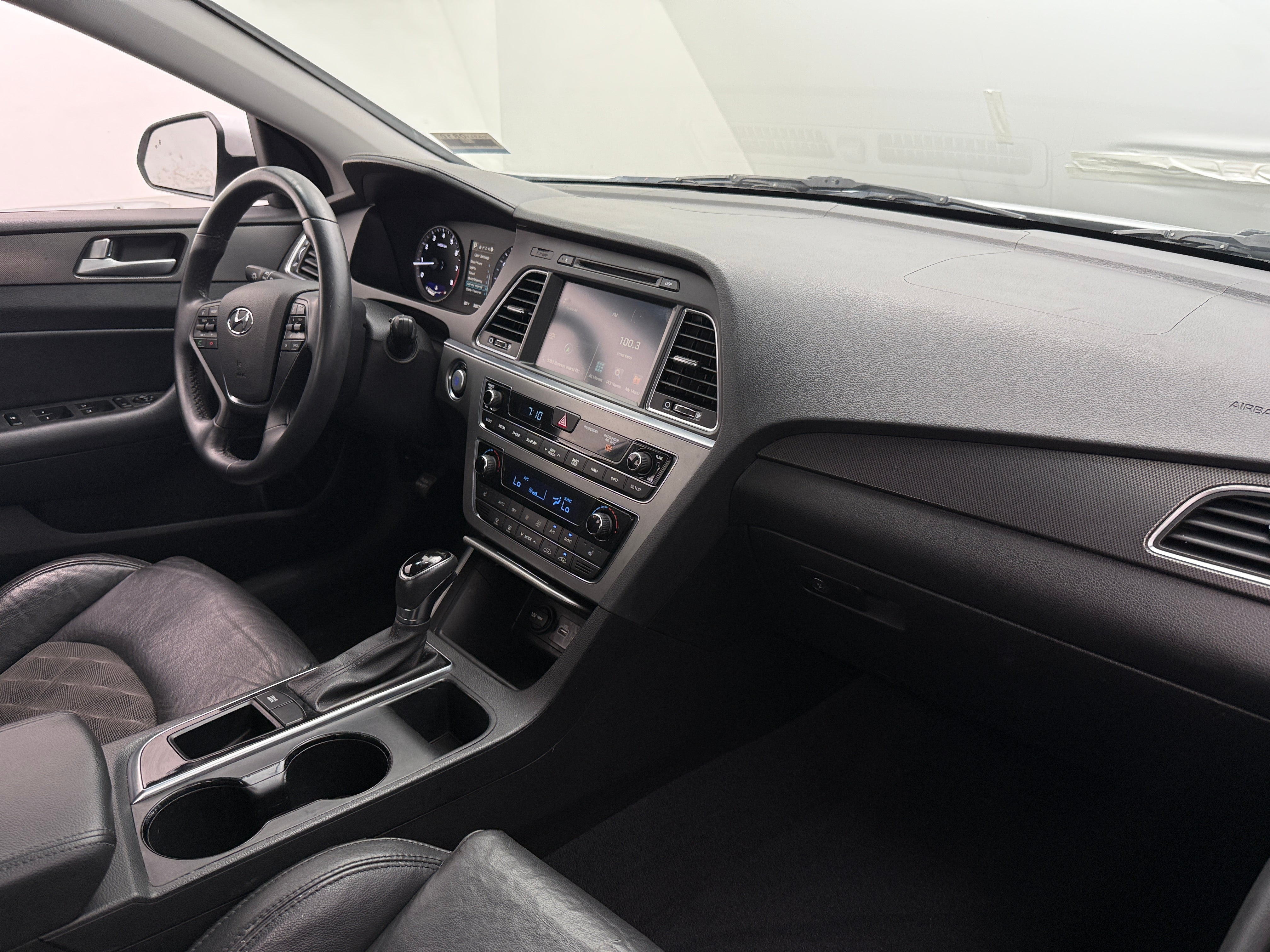 2015 Hyundai Sonata Sport 3
