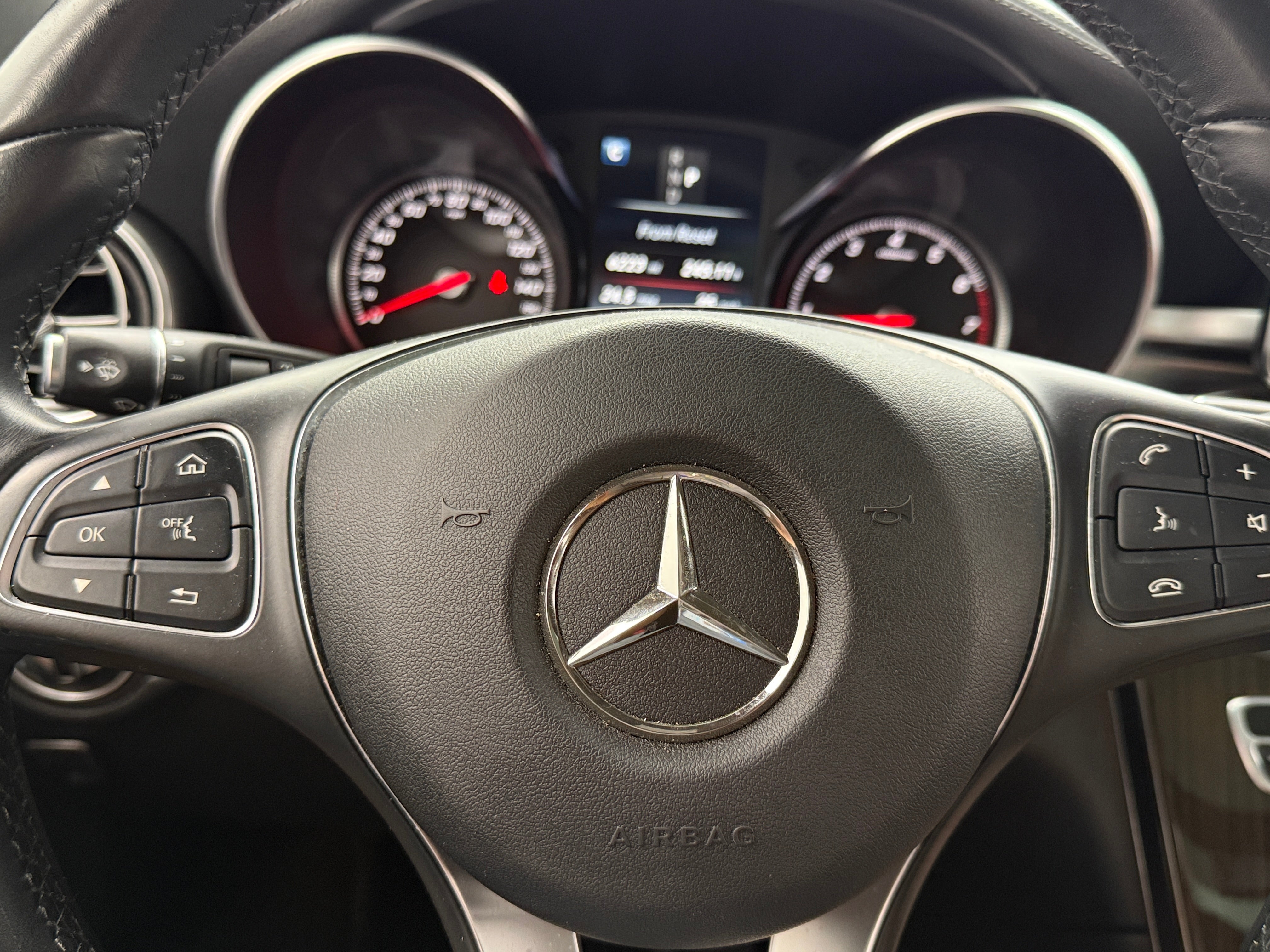 2016 Mercedes-Benz GLC 300 4