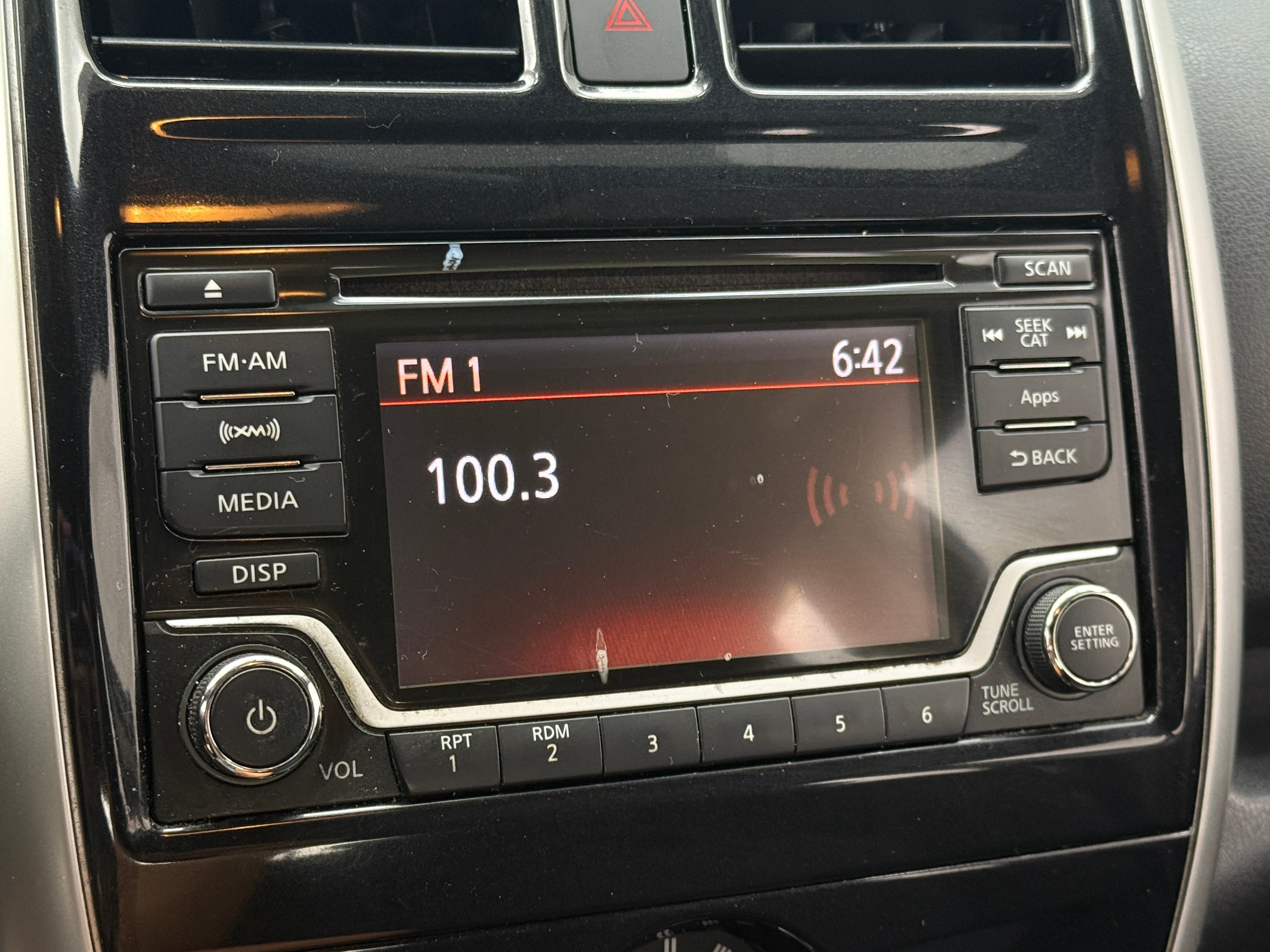 2016 Nissan Versa Note SV 4