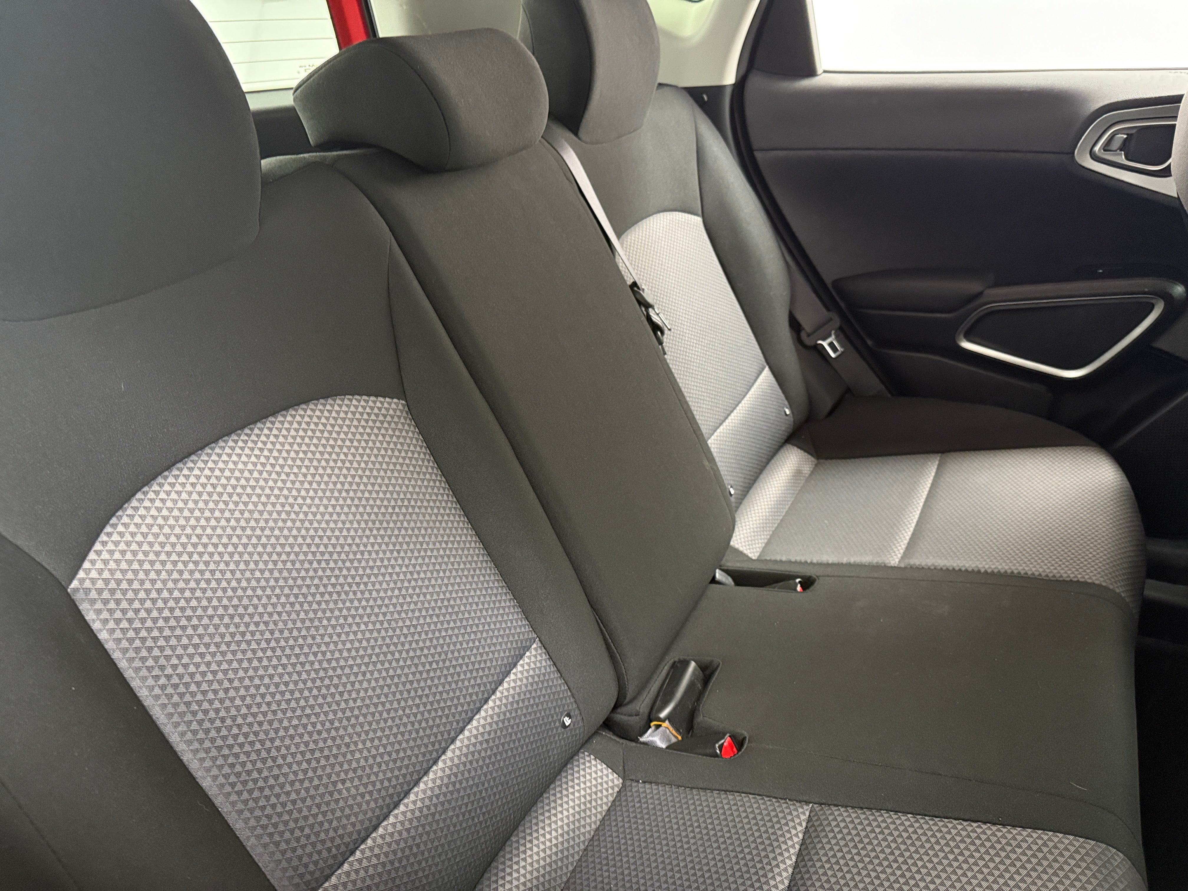 2022 Kia Soul LX 6