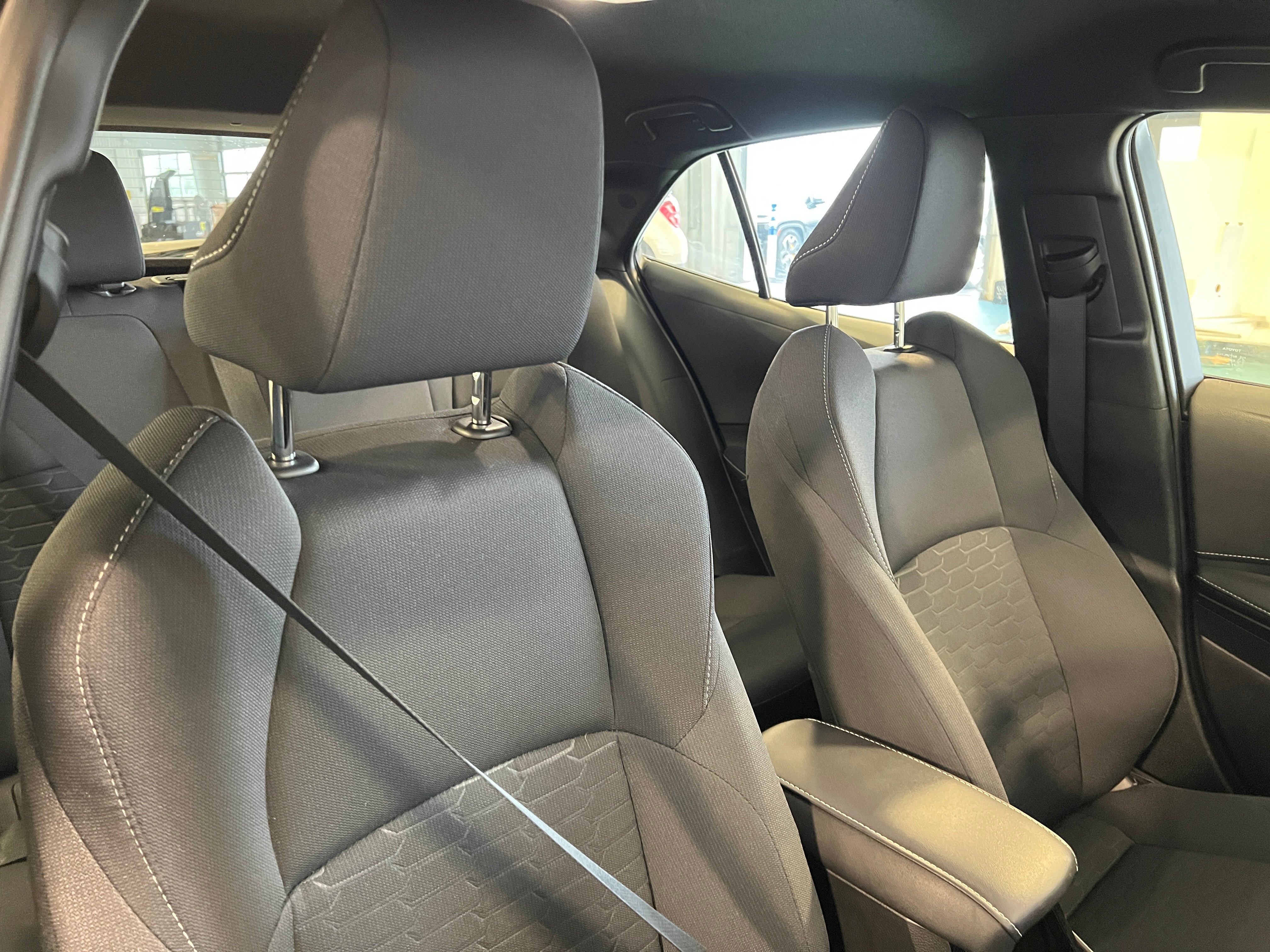 2023 Toyota Corolla SE 2