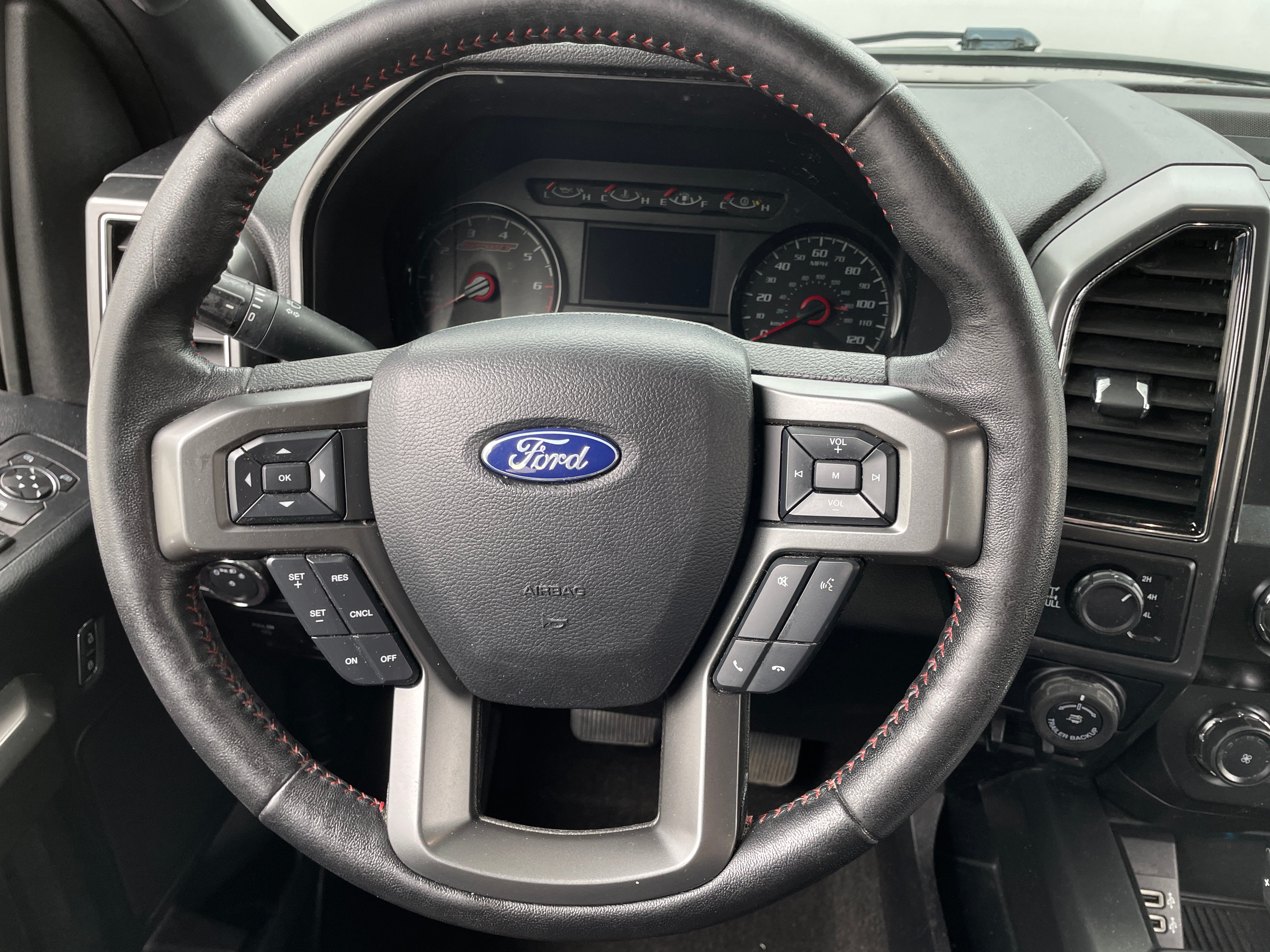 Thumbnail: 2019 Ford Econoline - 5