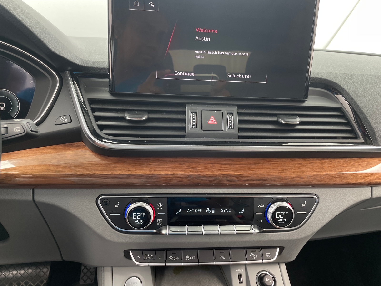 Thumbnail: 2022 Audi Q5 - 3