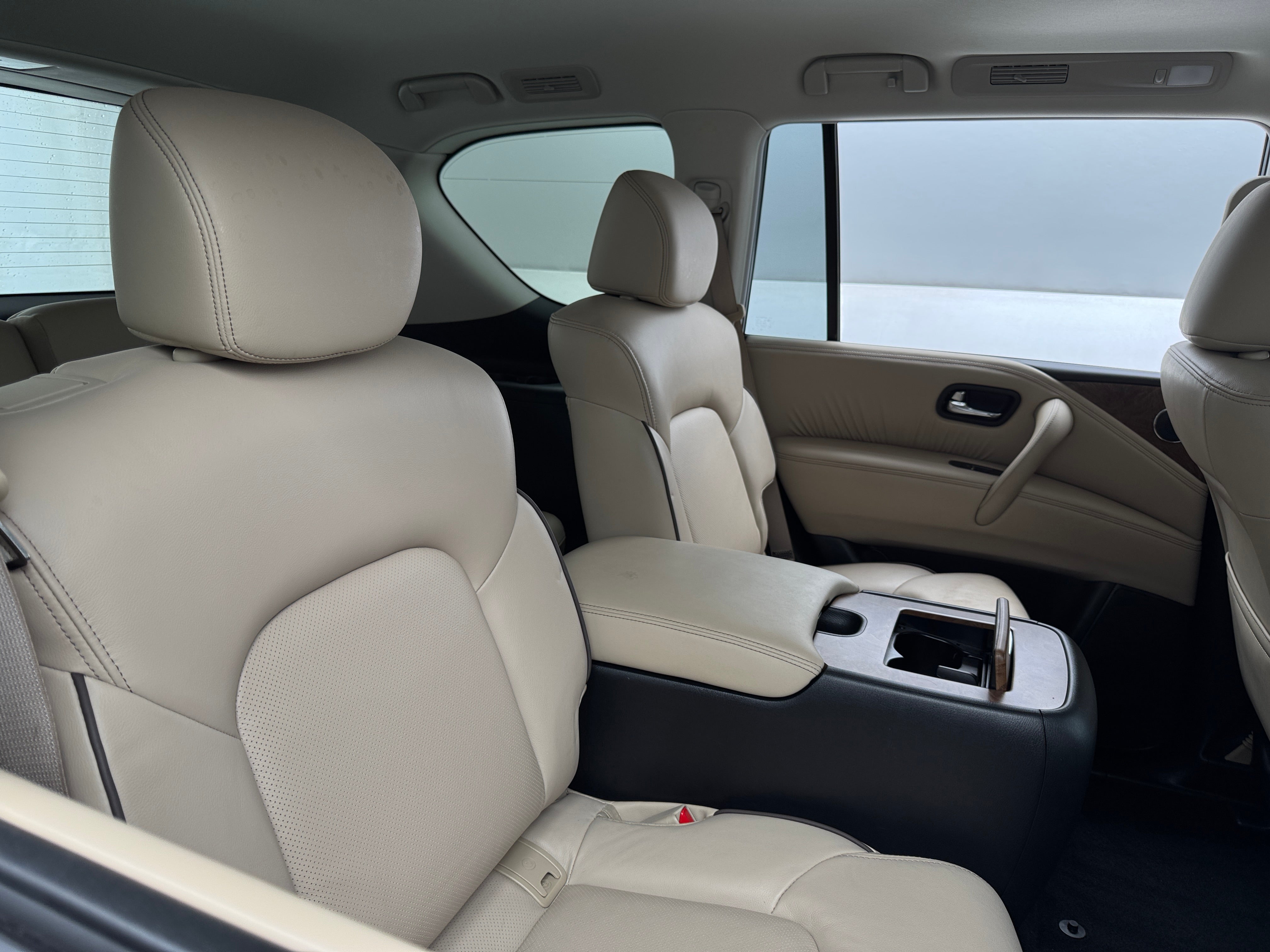 2024 Nissan Armada SL 5