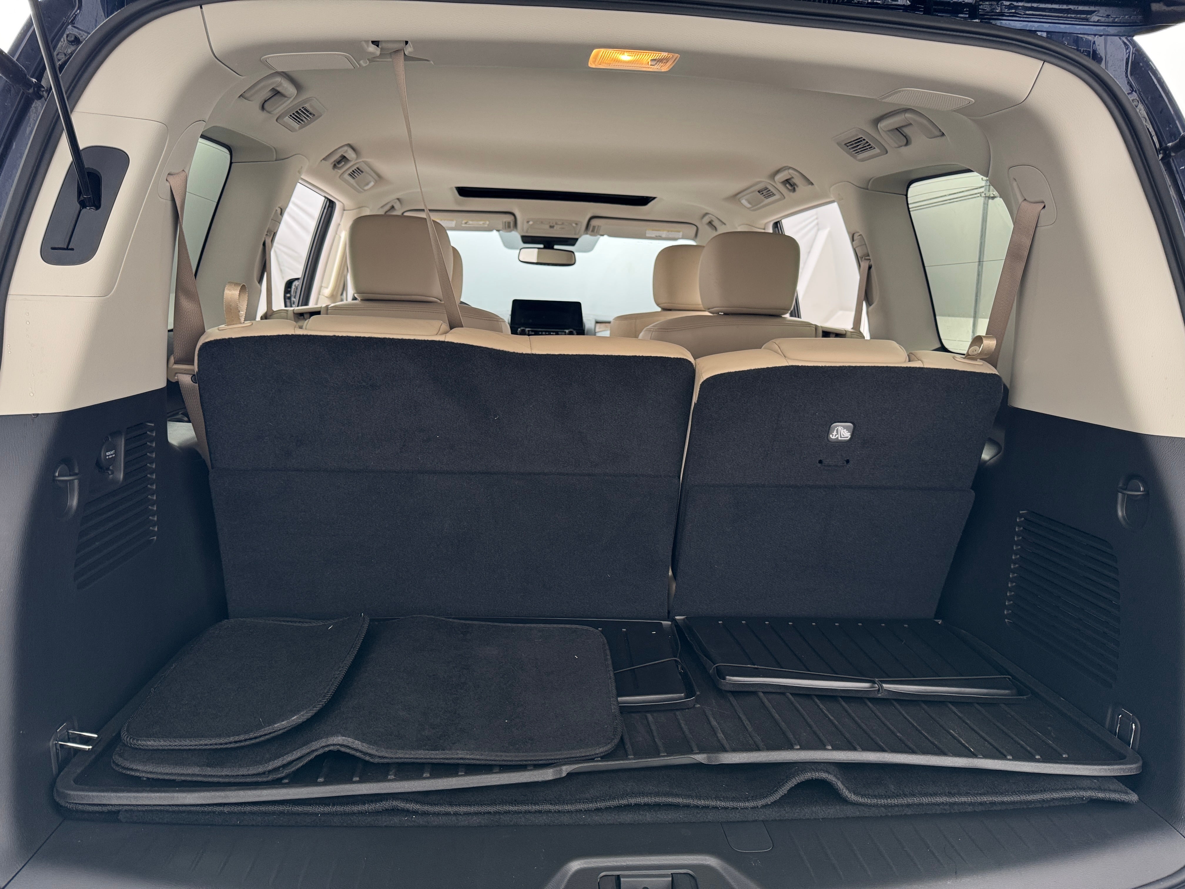 2024 Nissan Armada SL 6