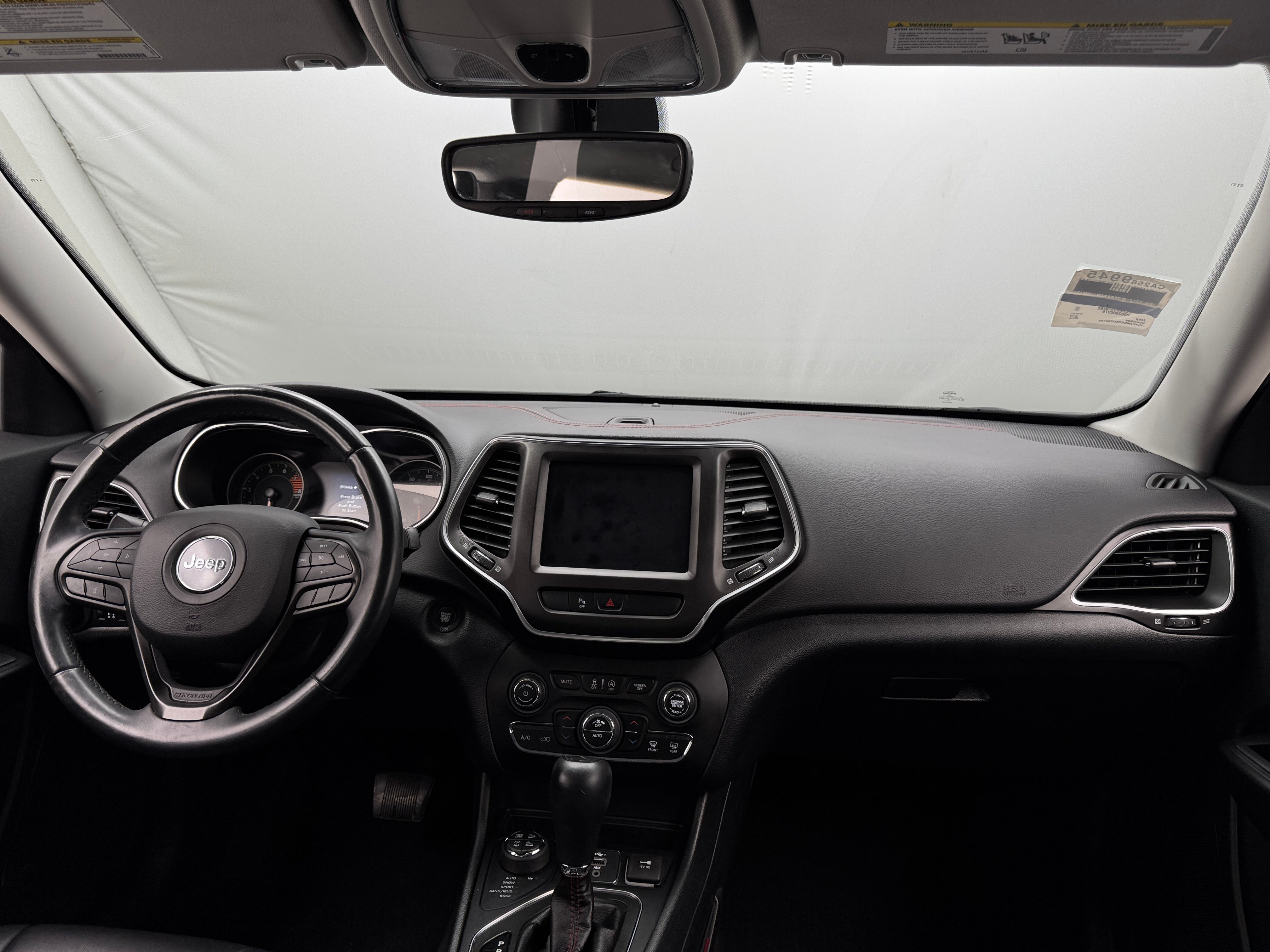 2019 Jeep Cherokee Trailhawk 2