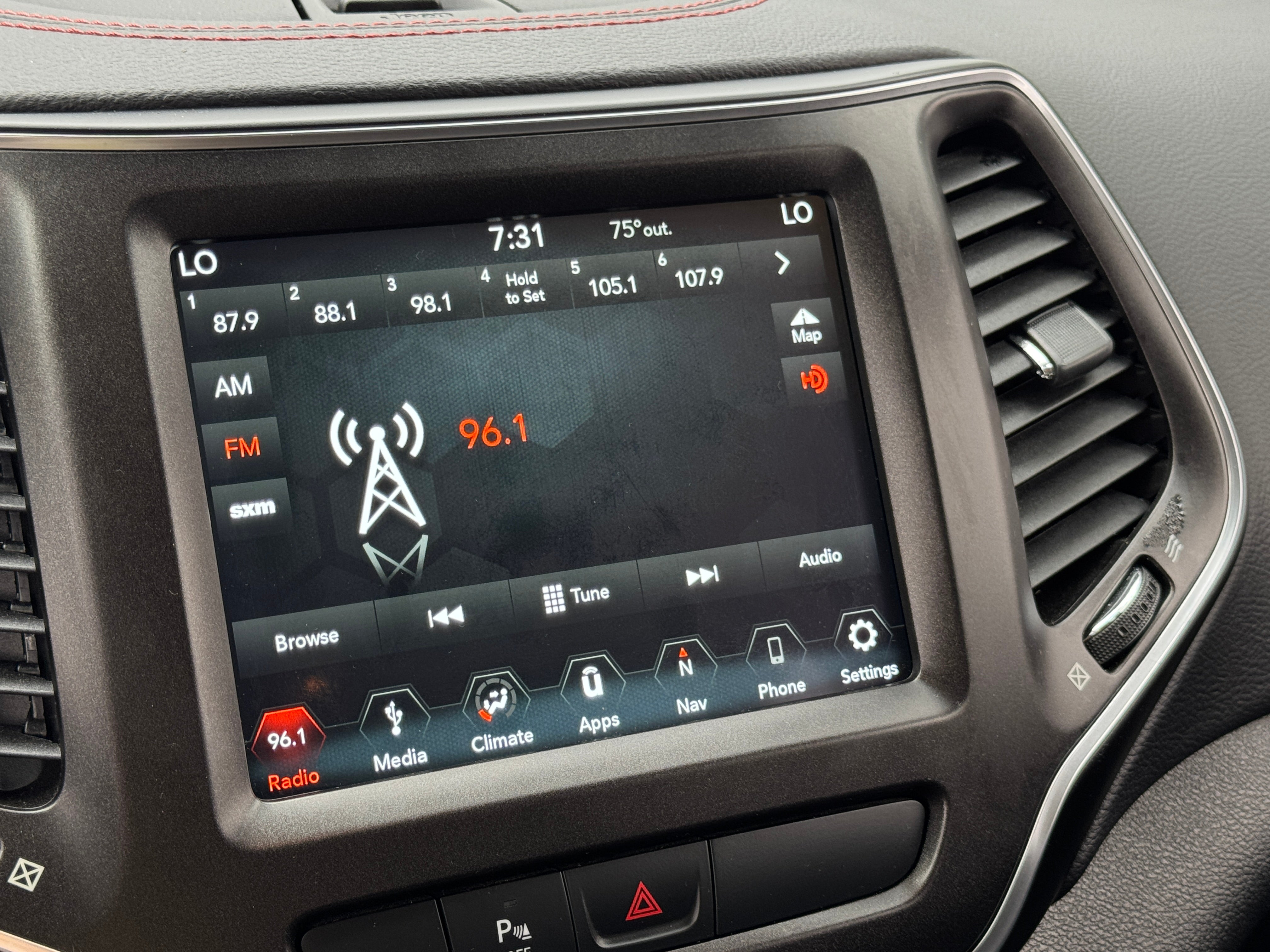 2019 Jeep Cherokee Trailhawk 3