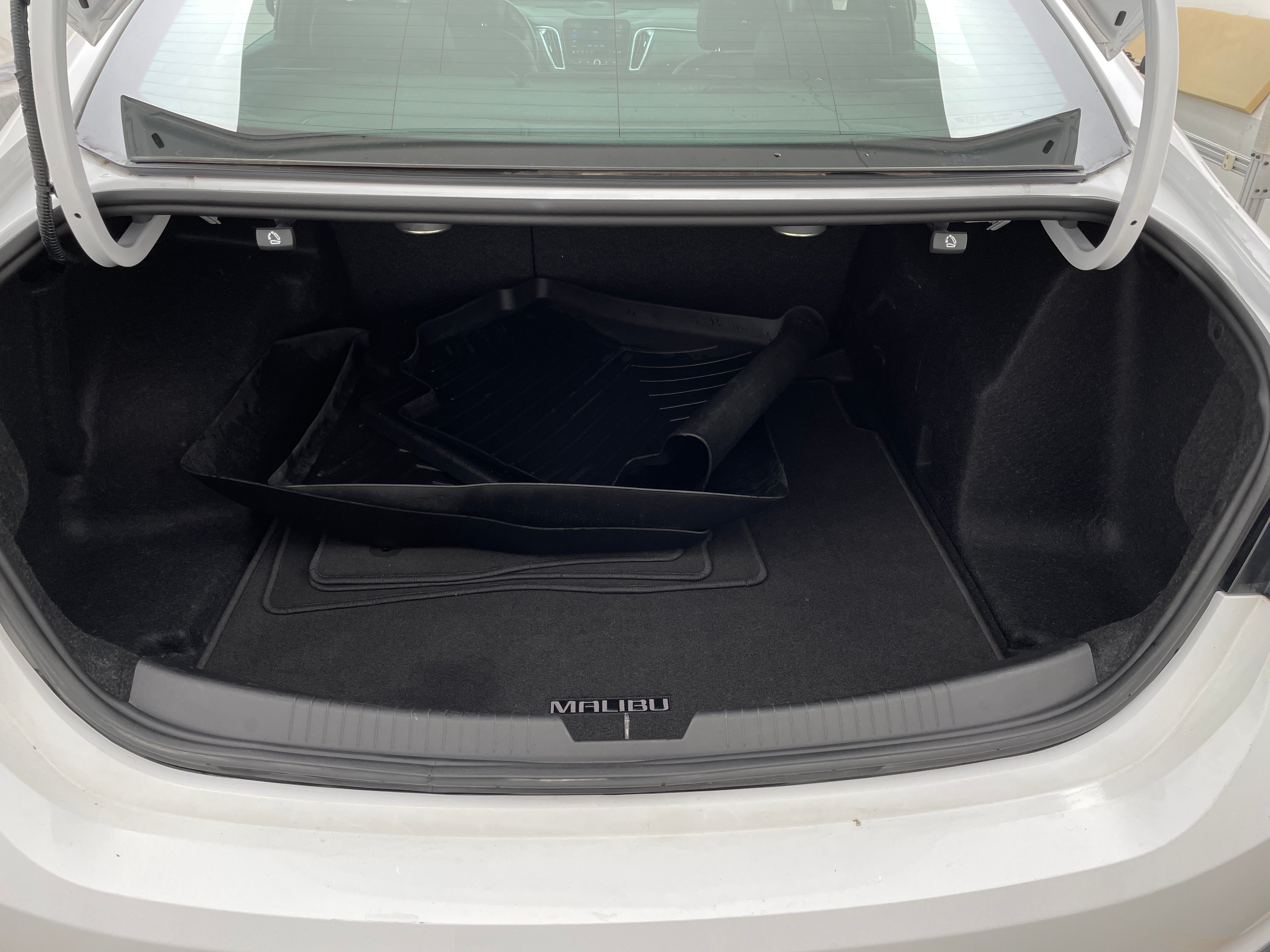 2020 Chevrolet Malibu Premier 6