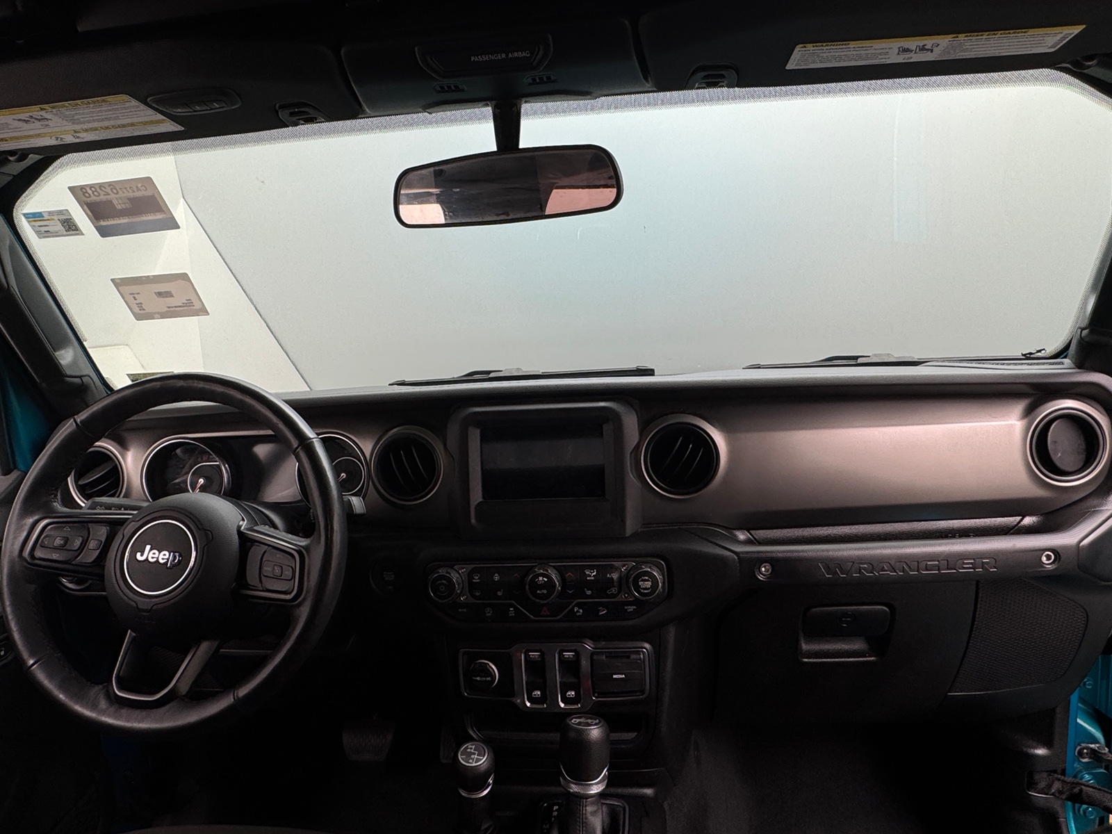 Thumbnail: 2019 Jeep Wrangler - 3