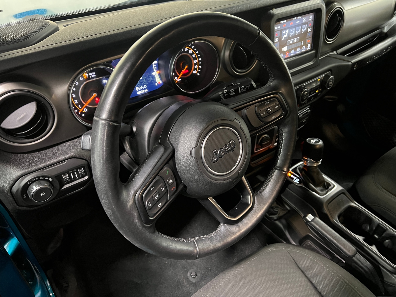 Thumbnail: 2019 Jeep Wrangler - 5