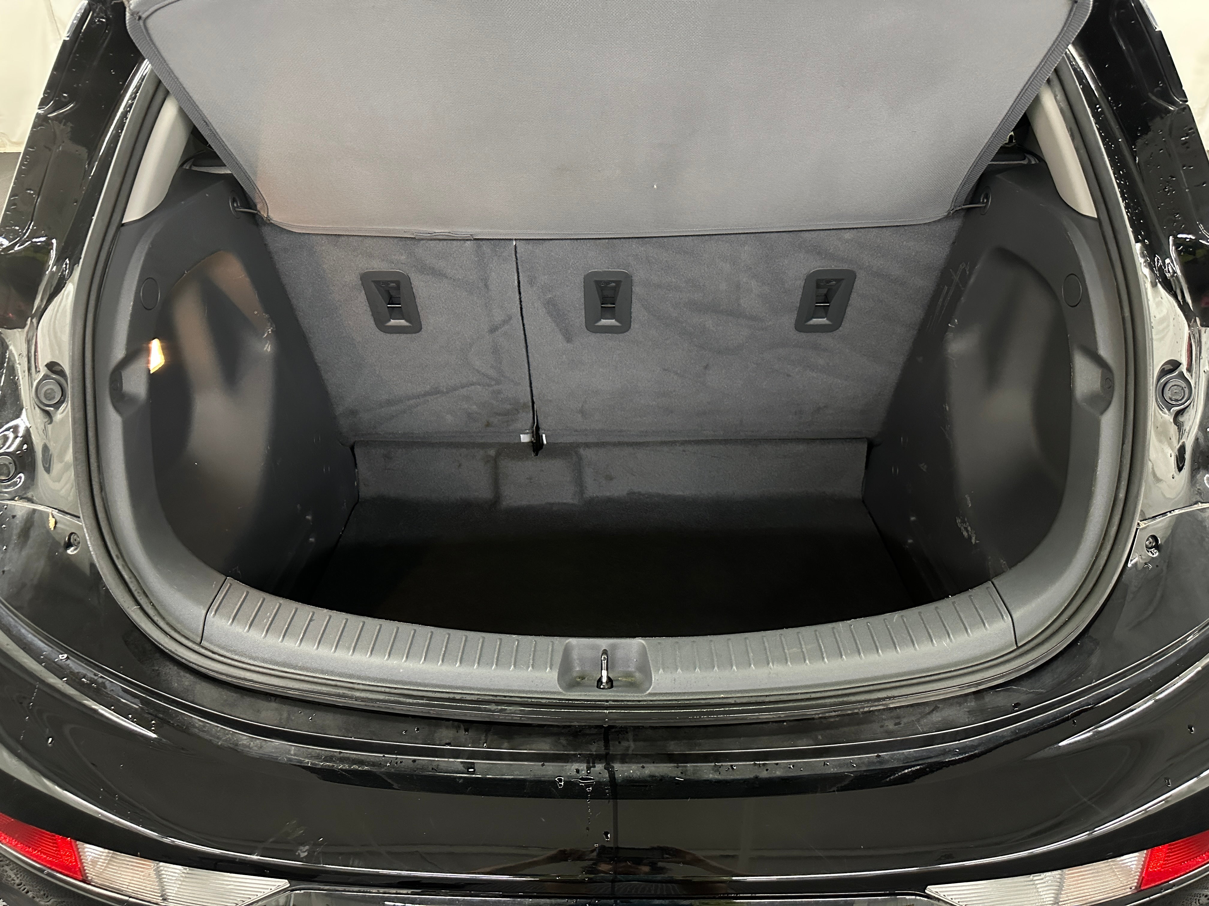 Thumbnail: 2020 Chevrolet Bolt EV - 7
