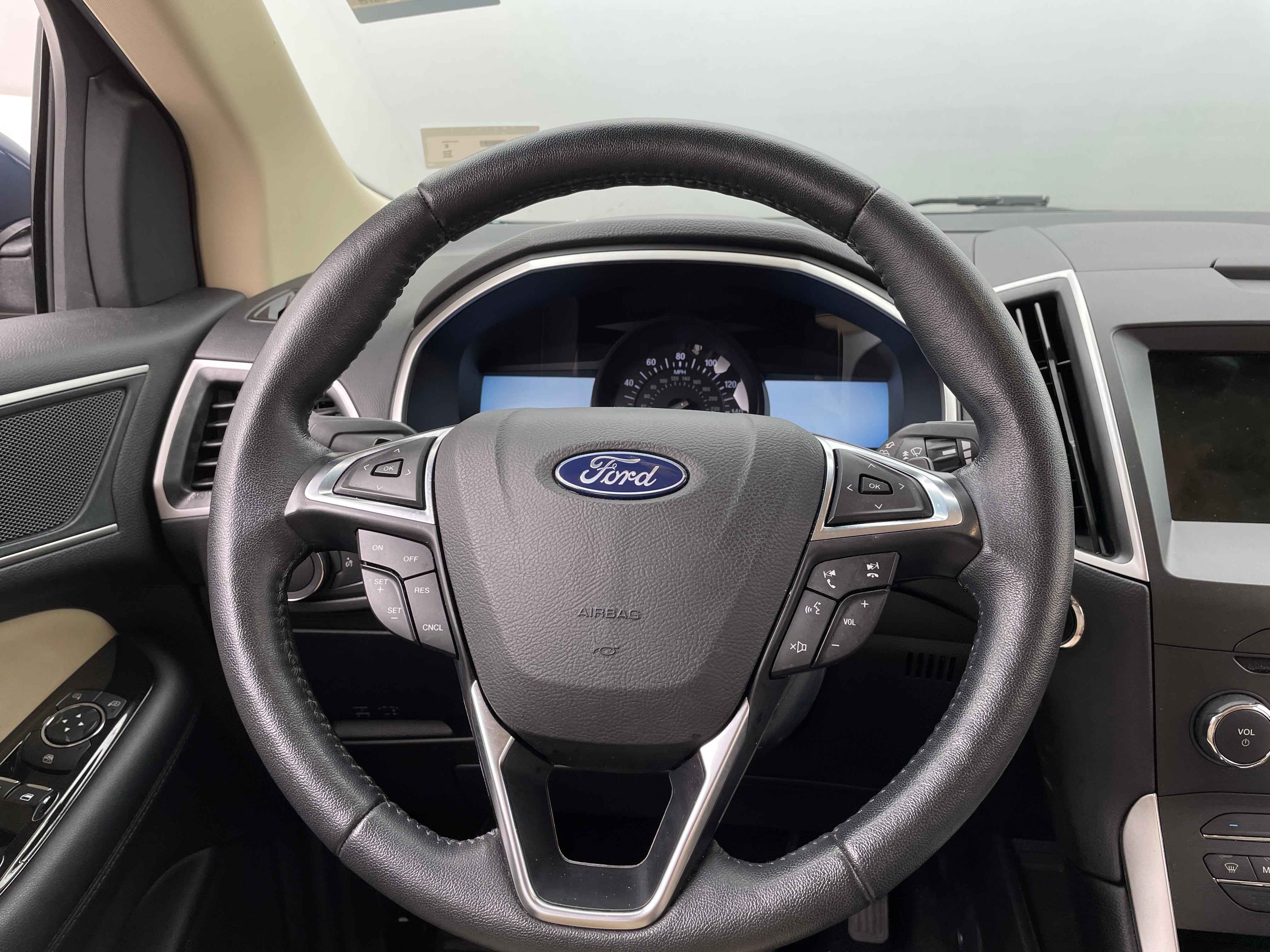 2018 Ford Edge SEL 4