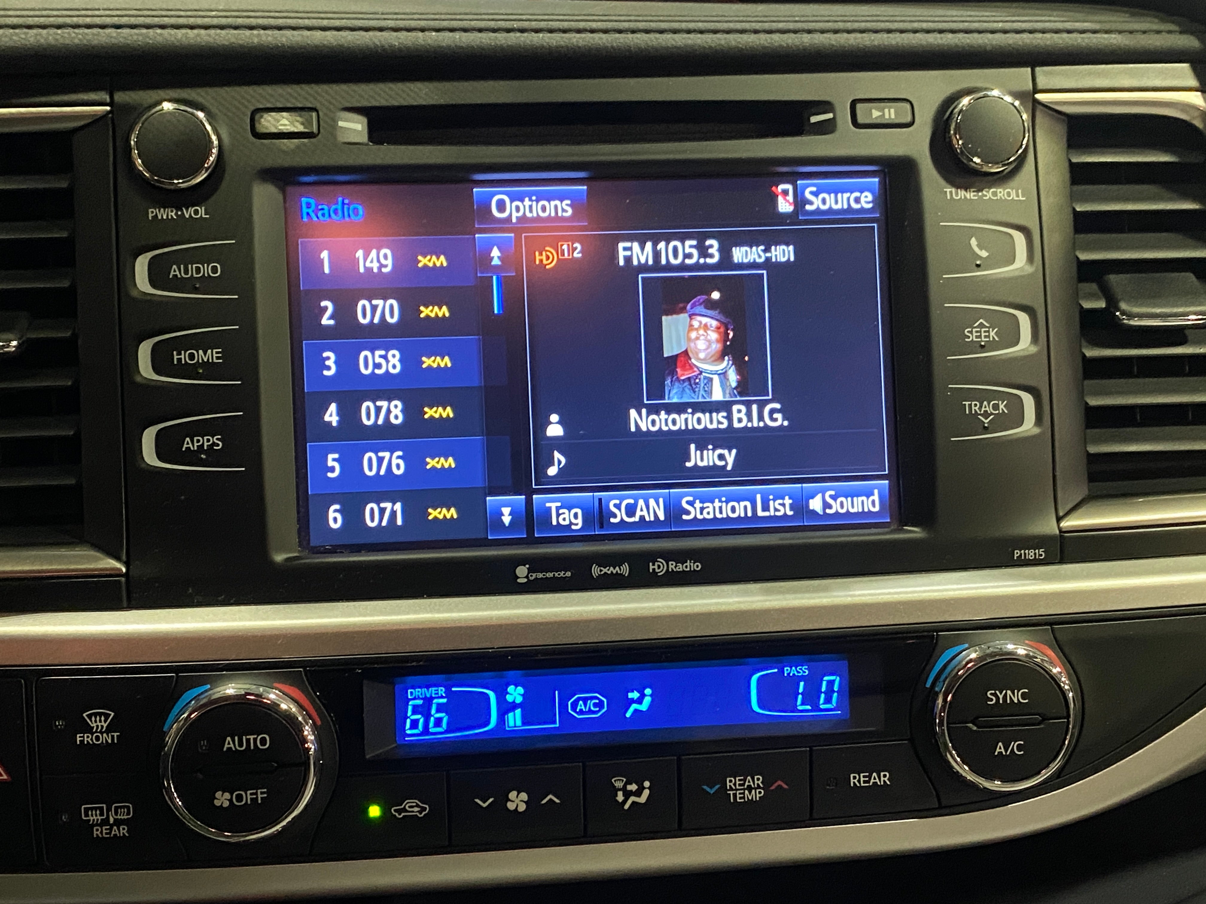 2019 Toyota Highlander Plus 4