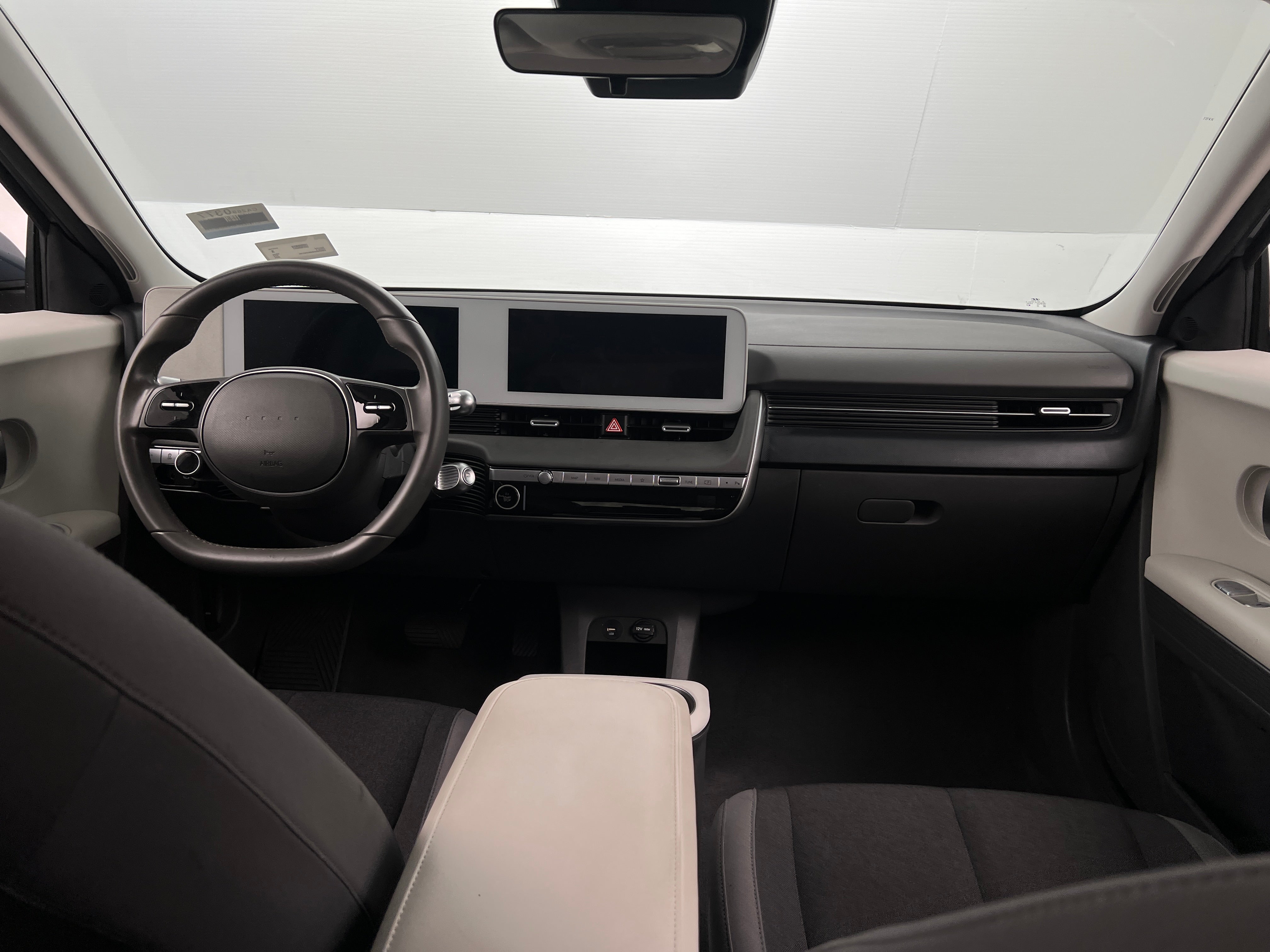 Thumbnail: 2024 Hyundai Ioniq 5 - 3