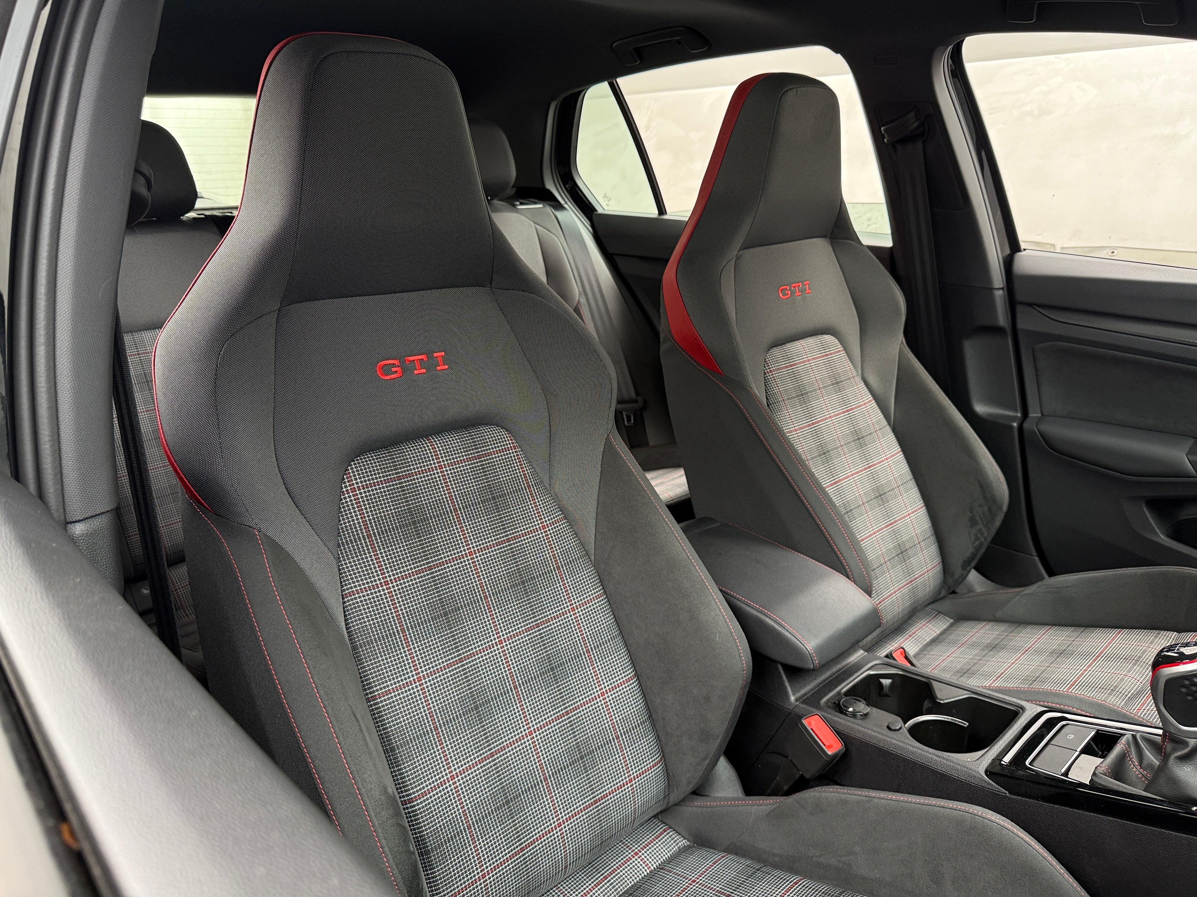 2024 Volkswagen Golf GTI 380 SE 2