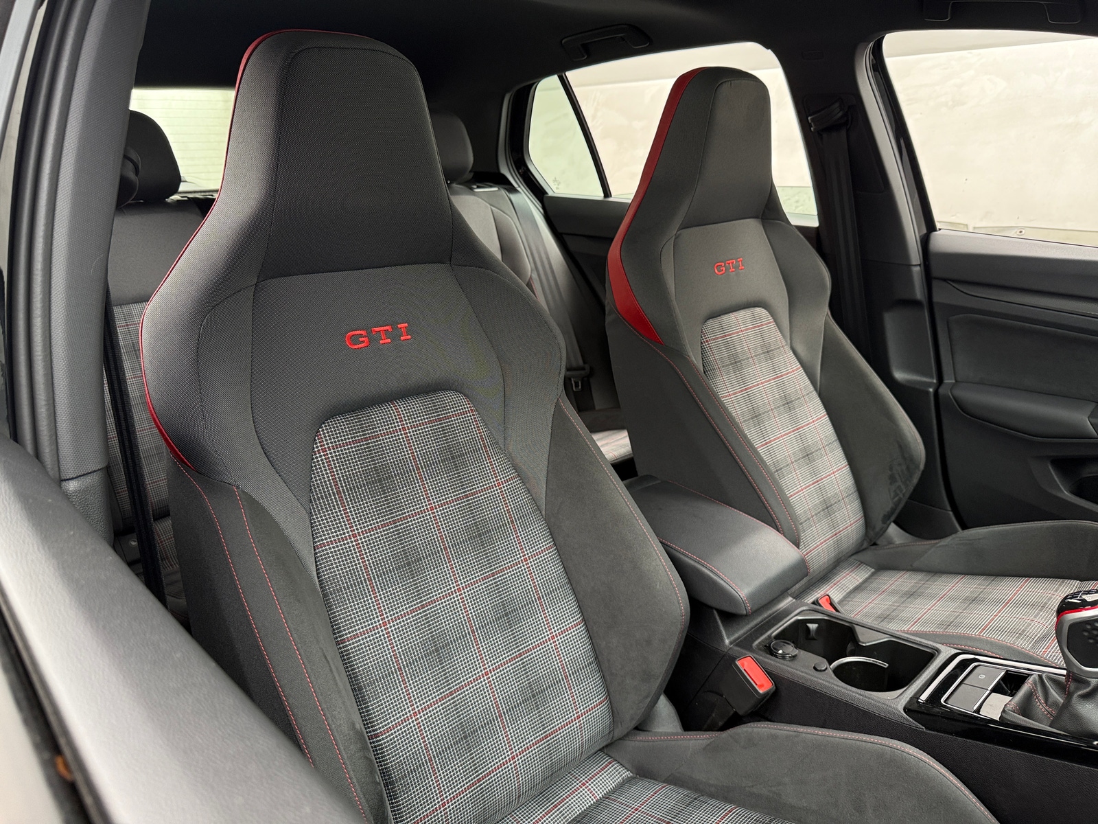 Thumbnail: 2024 Volkswagen Golf - 2