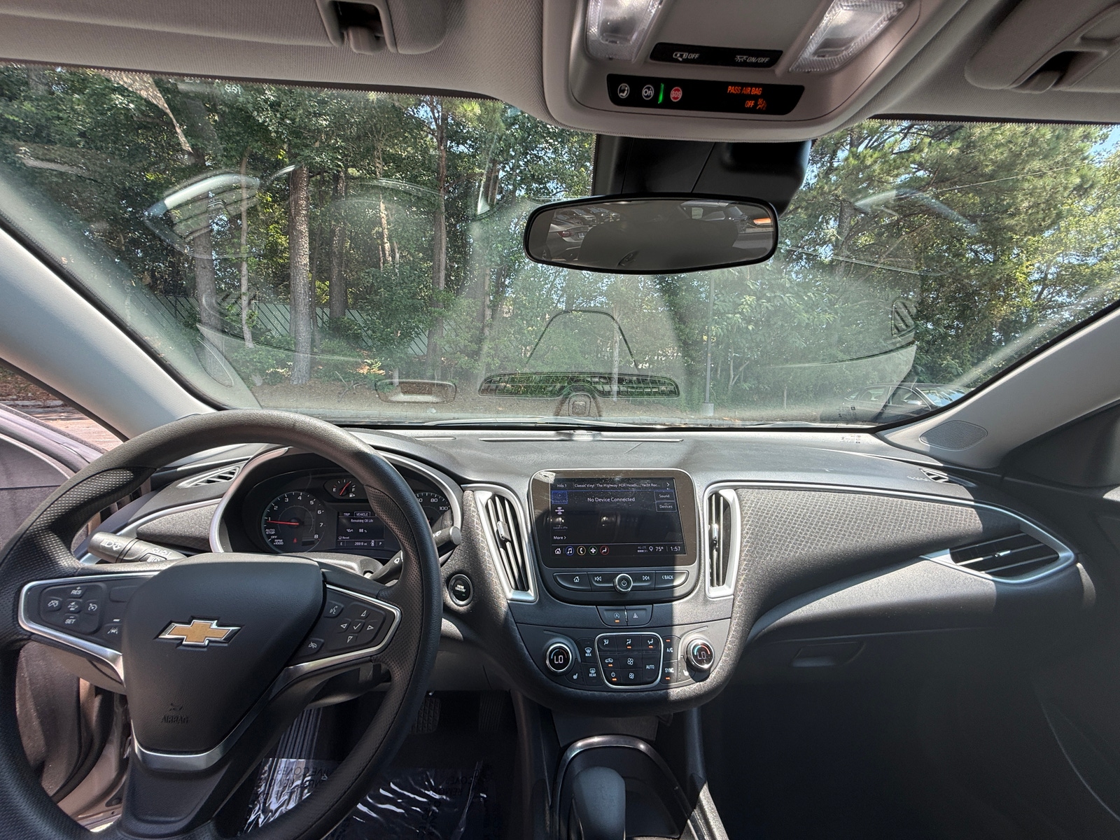 Thumbnail: 2024 Chevrolet Malibu - 3