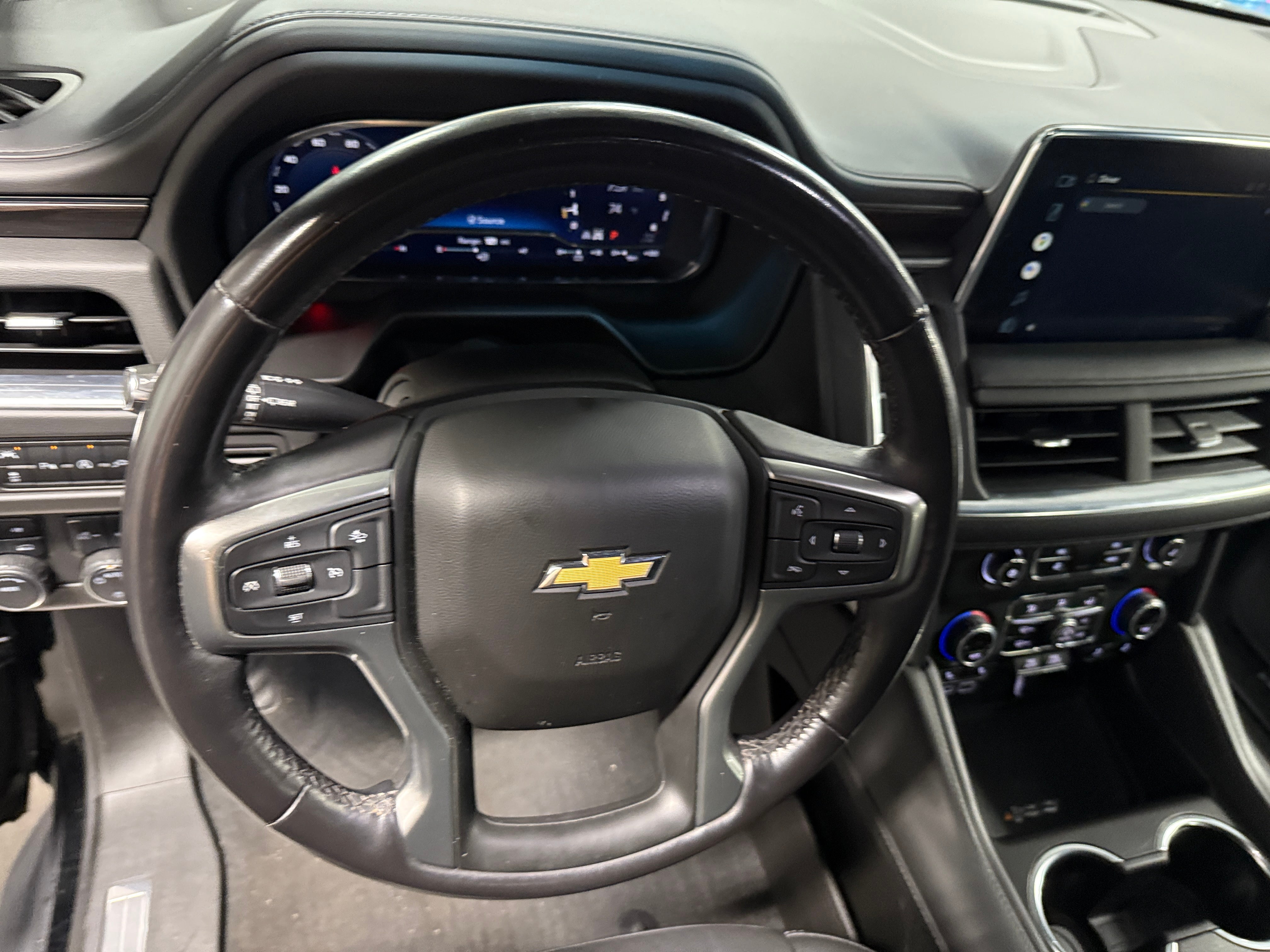 2022 Chevrolet Suburban LT 4