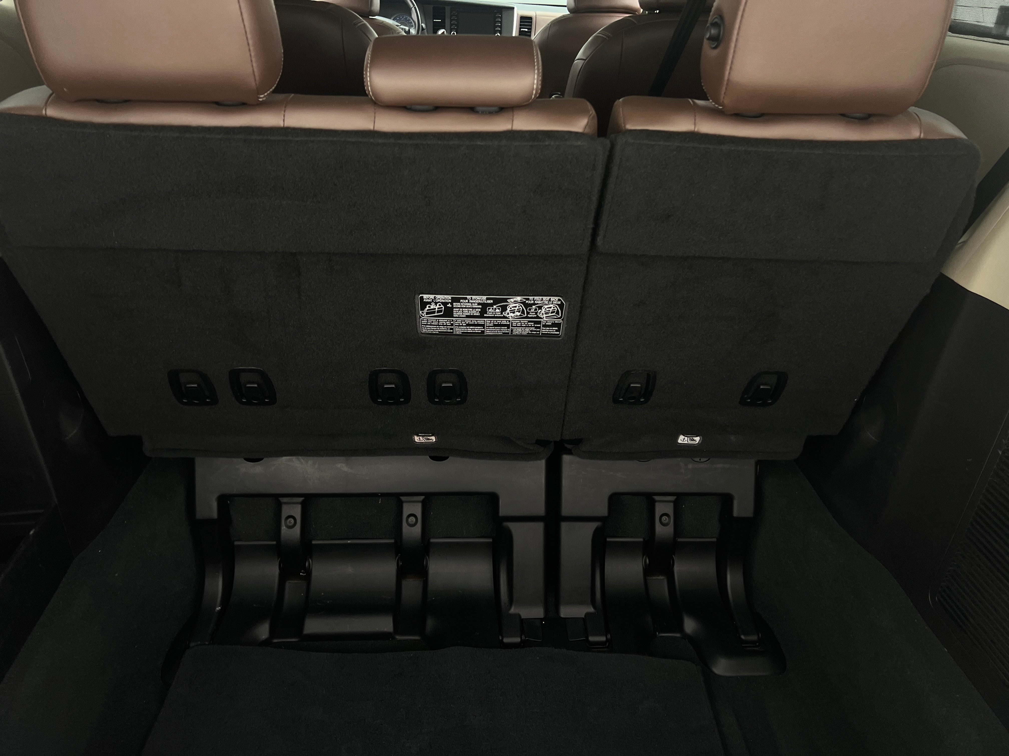 Thumbnail: 2020 Toyota Sienna - 6
