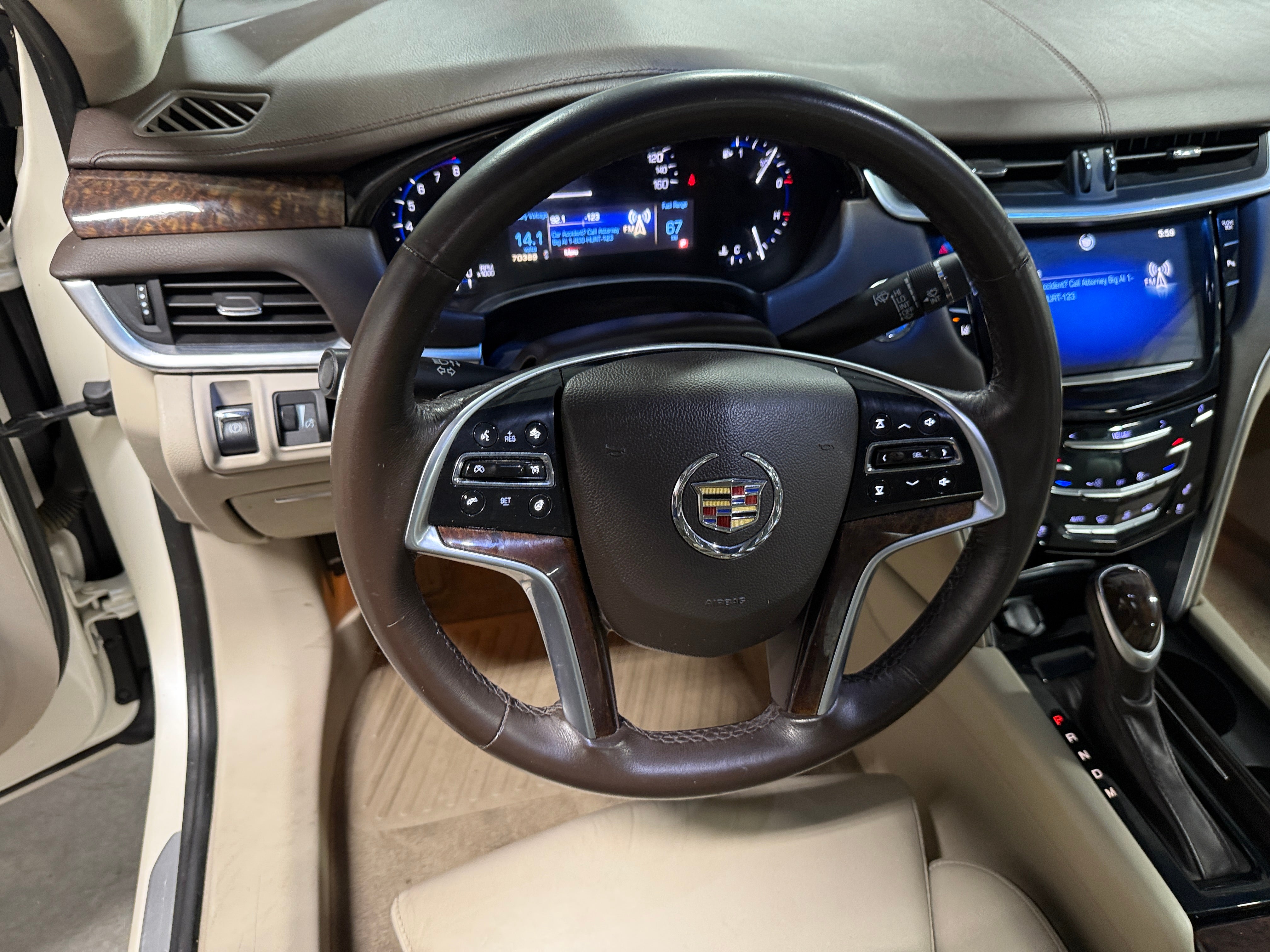 2013 Cadillac XTS Luxury 4