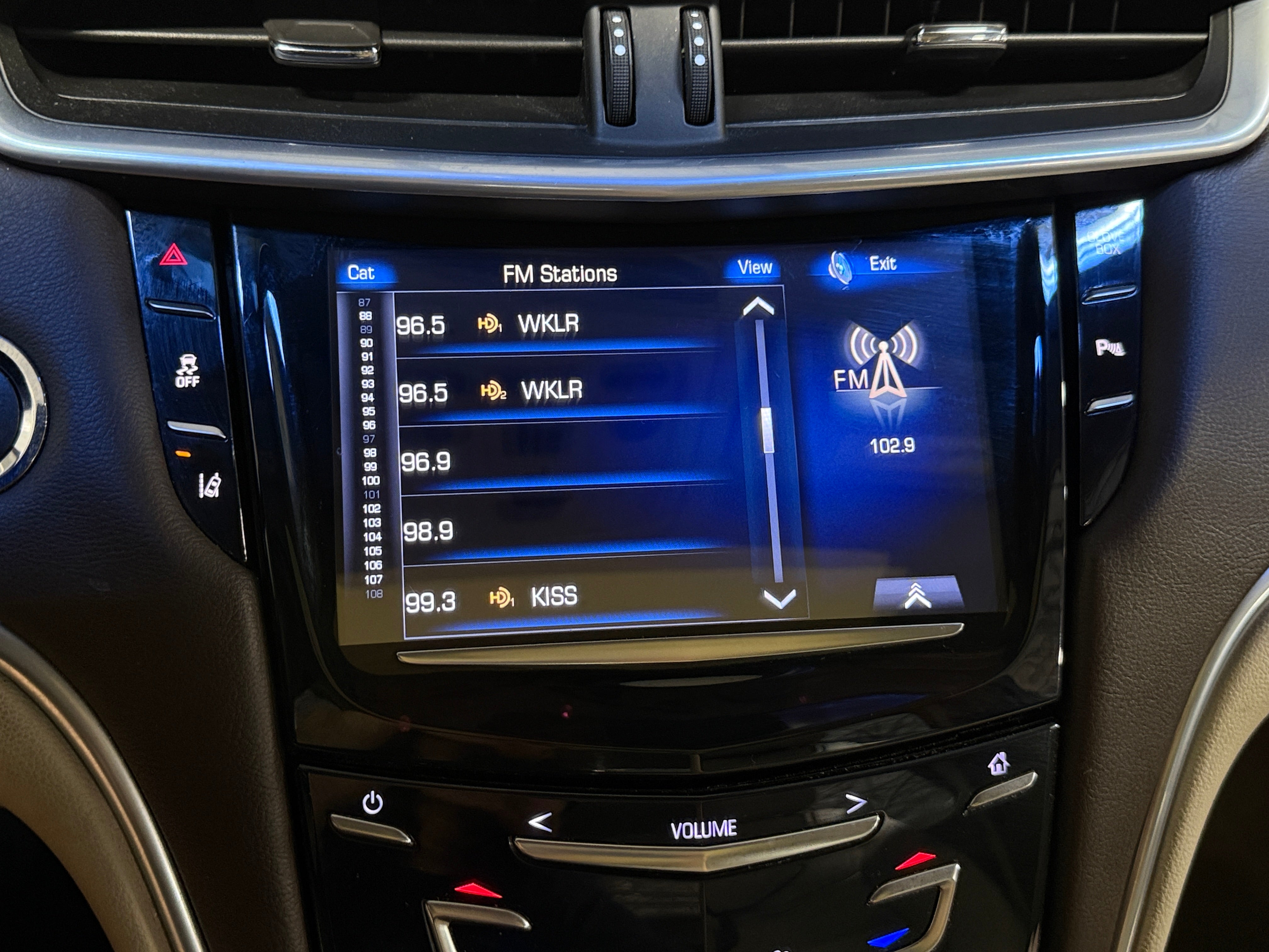 2013 Cadillac XTS Luxury 3