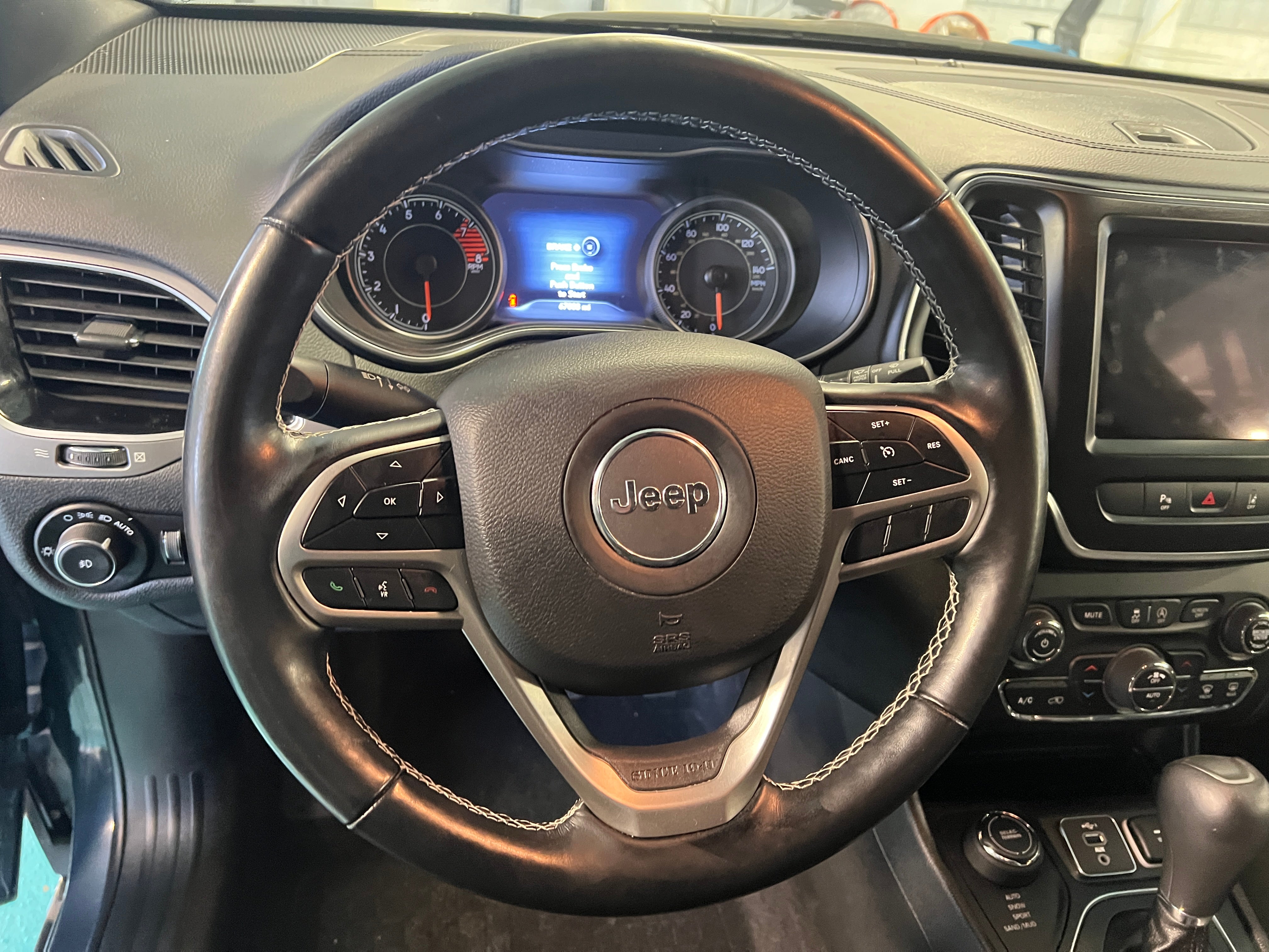 2021 Jeep Cherokee 80th Anniversary 4
