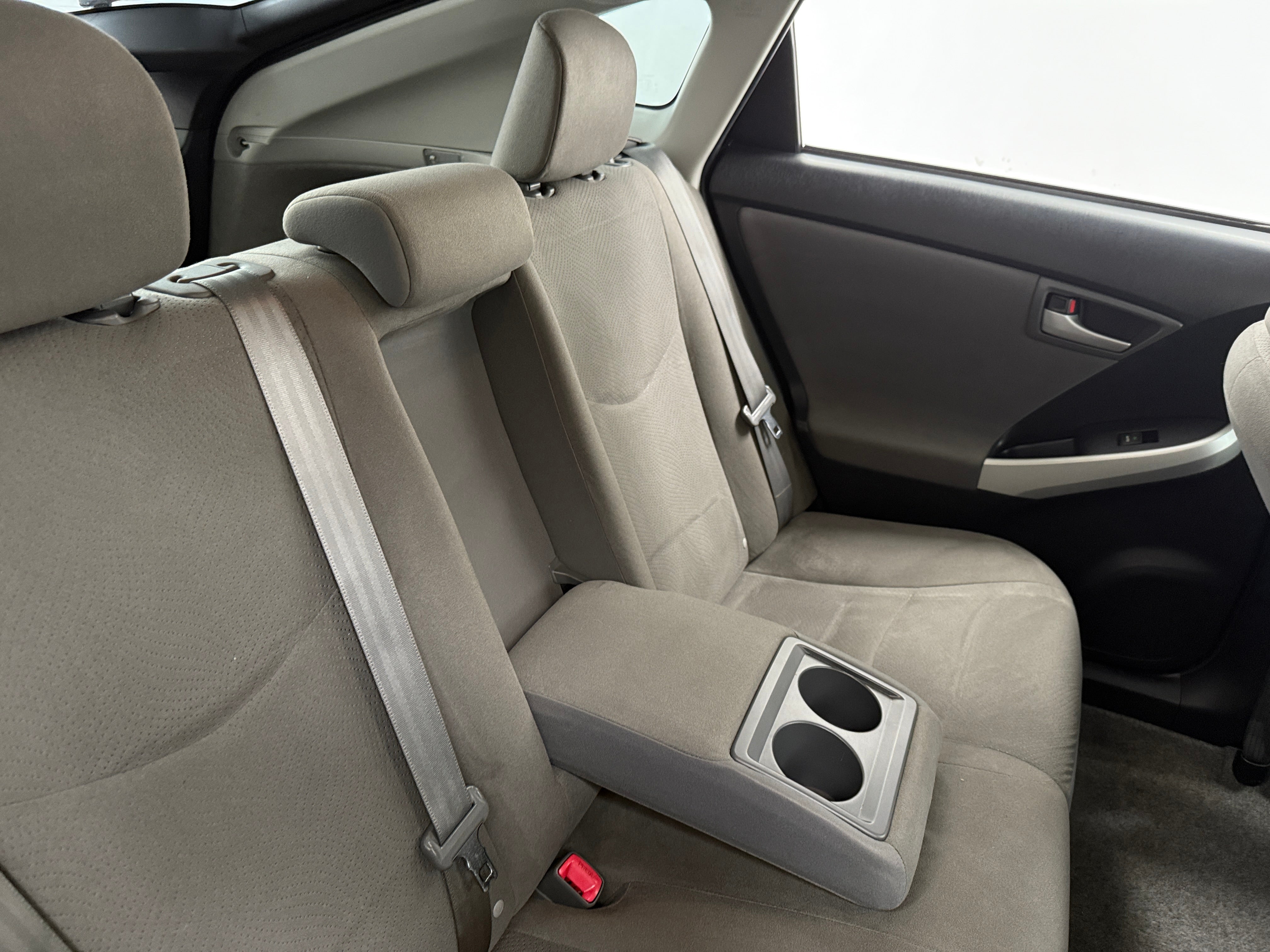 2015 Toyota Prius Three 6