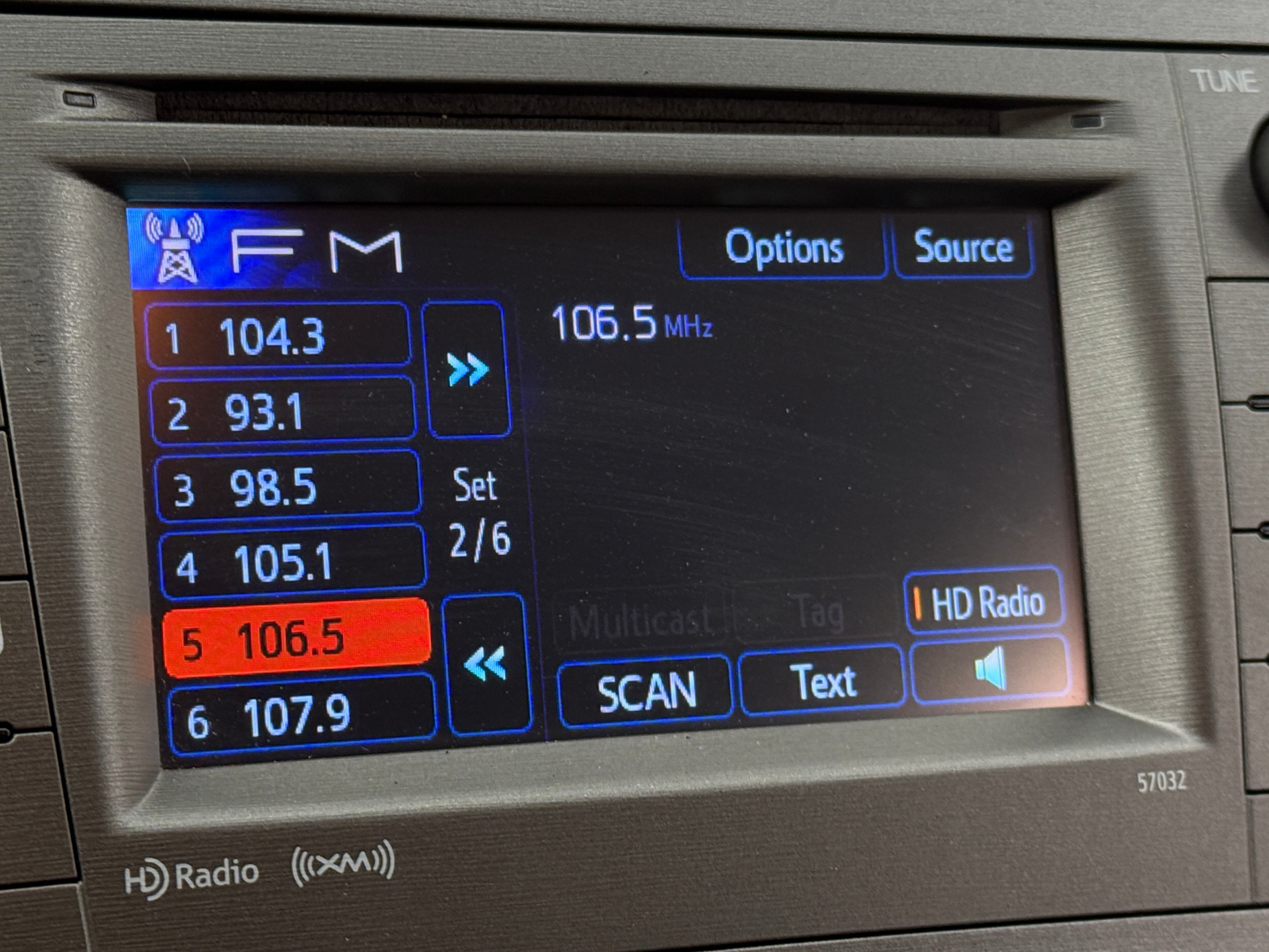 2015 Toyota Prius Three 4
