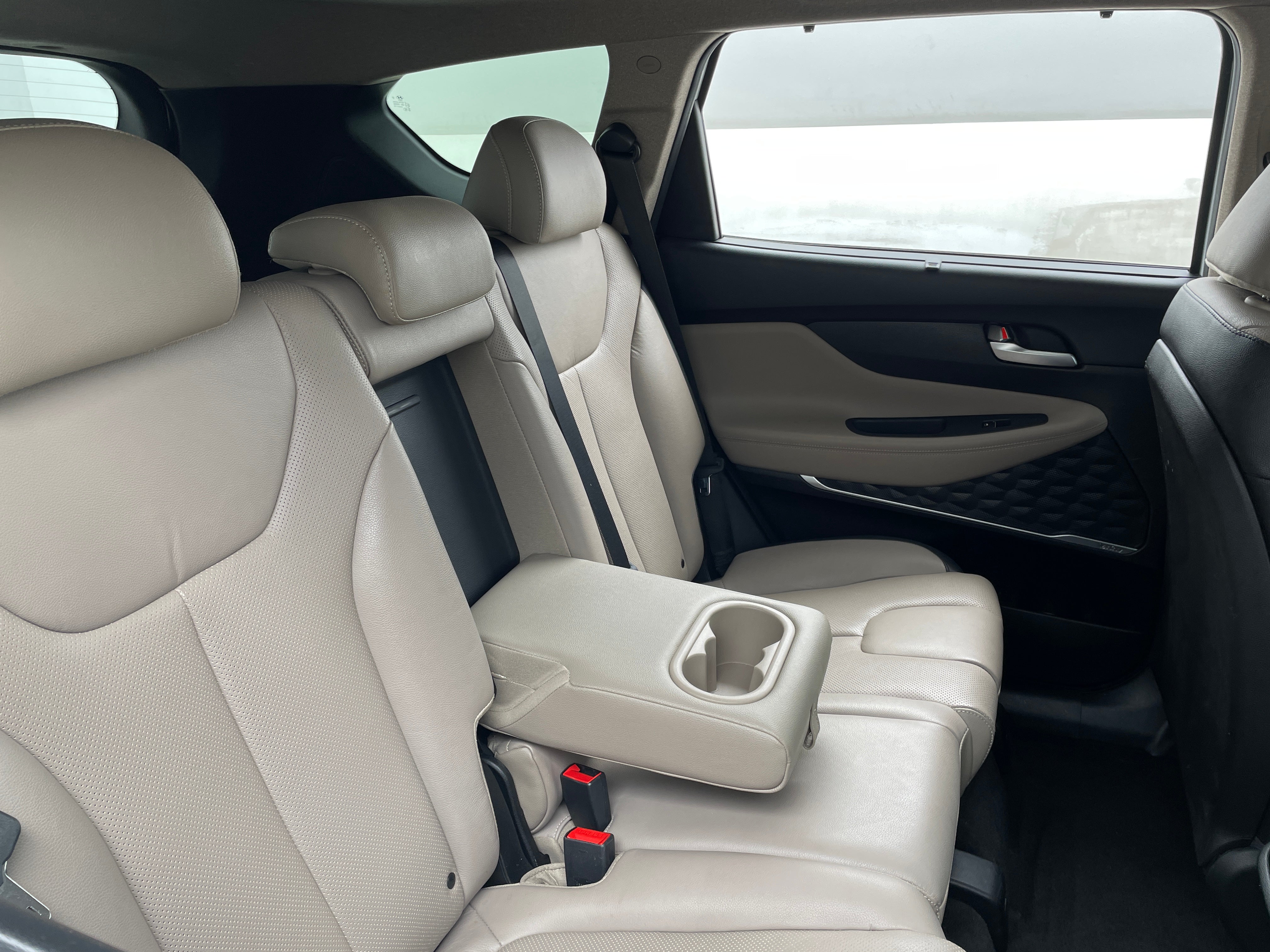 2020 Hyundai Santa Fe SEL 5