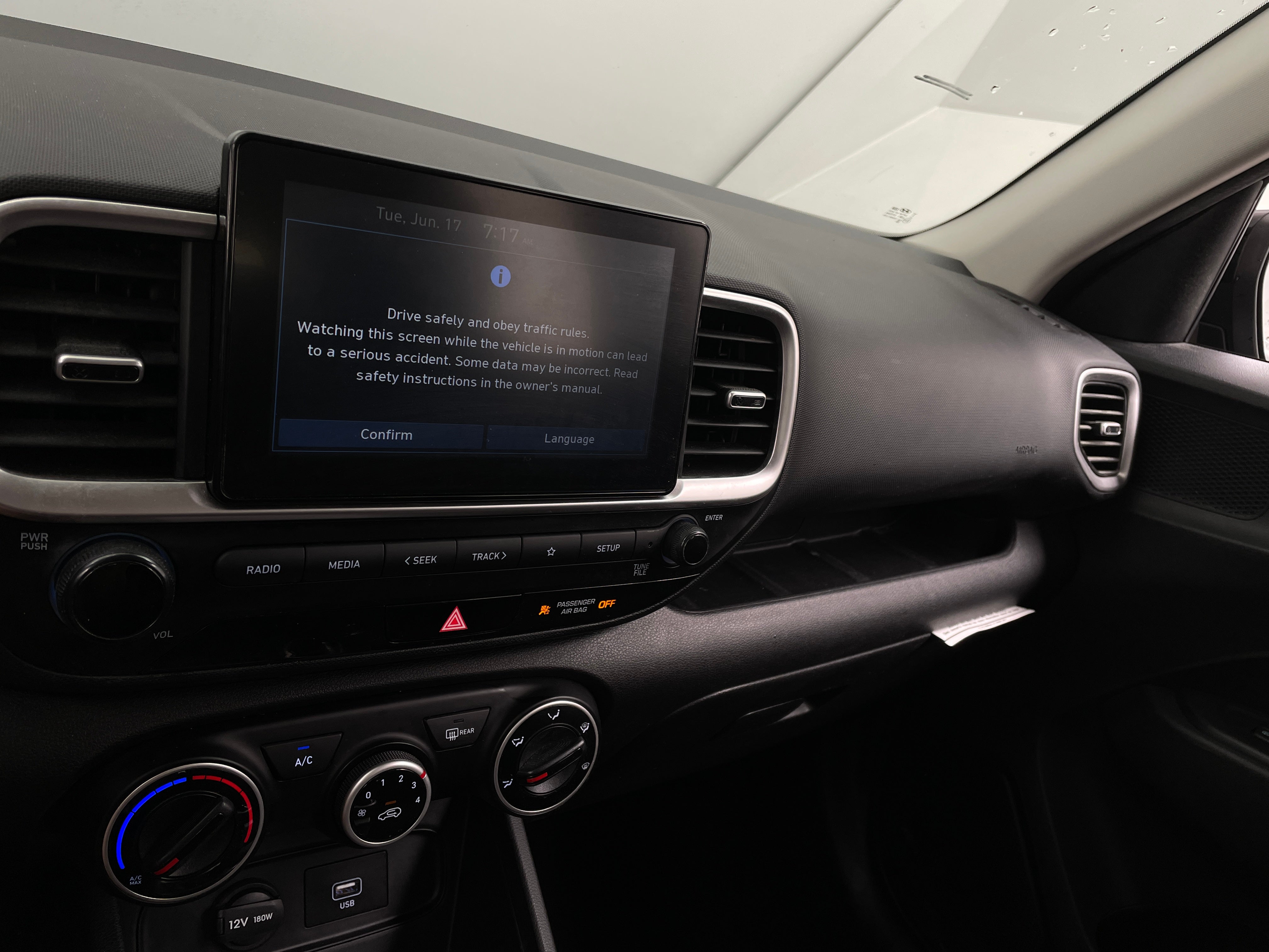 2021 Hyundai Venue SE 4