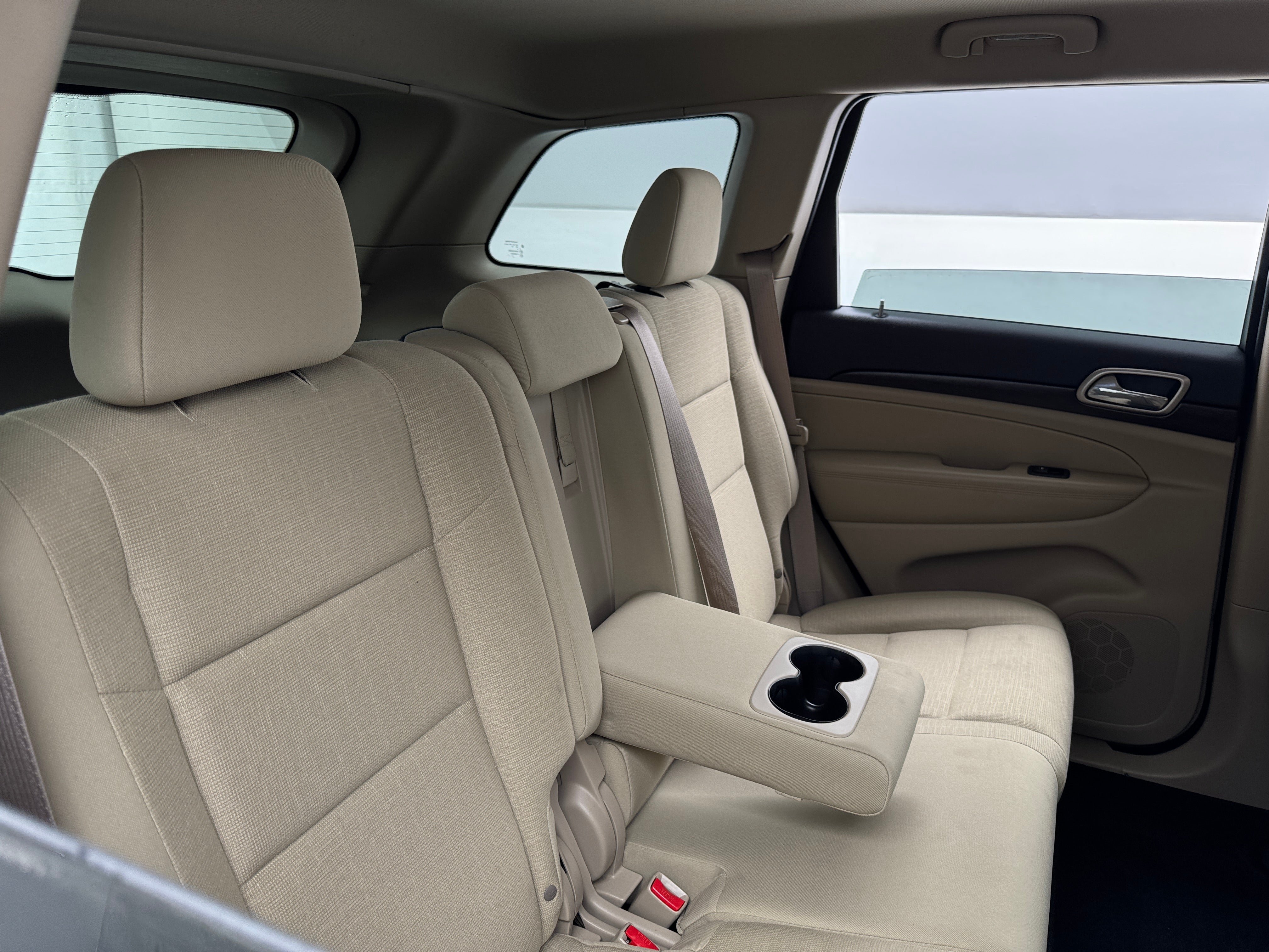 Thumbnail: 2015 Jeep Grand Cherokee - 6