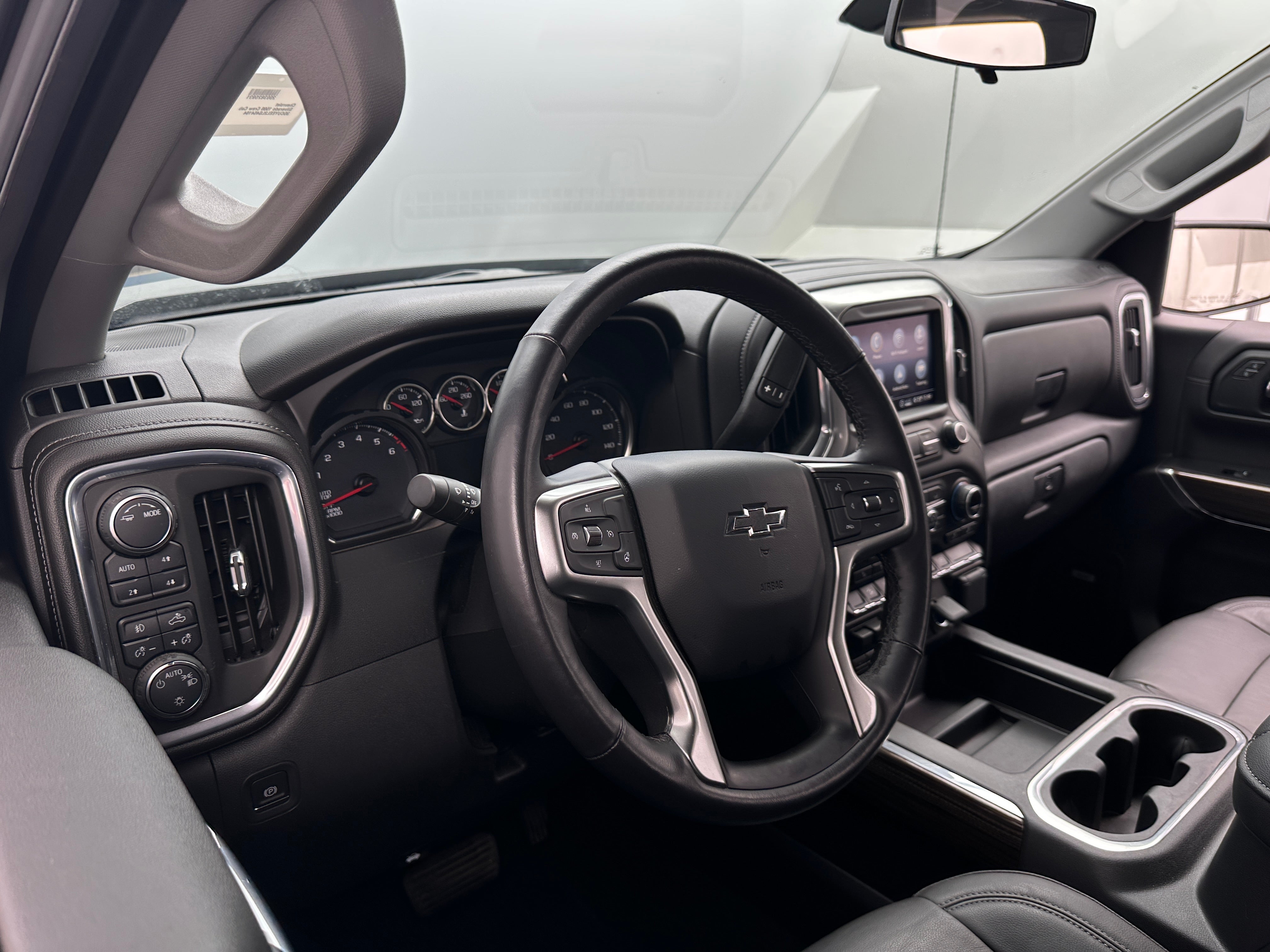 2020 Chevrolet Silverado 1500 RST 2