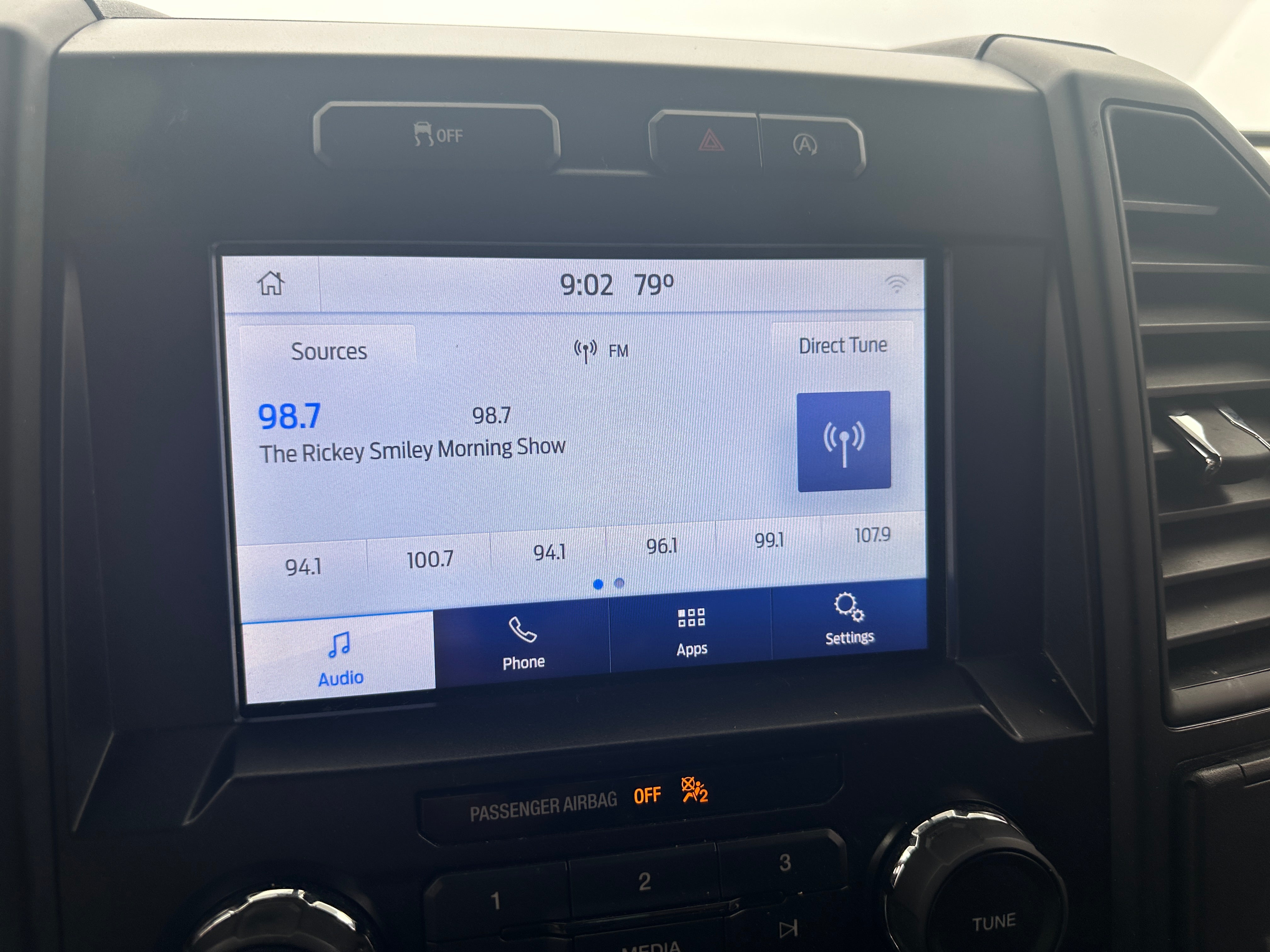 2019 Ford Econoline E-150 4