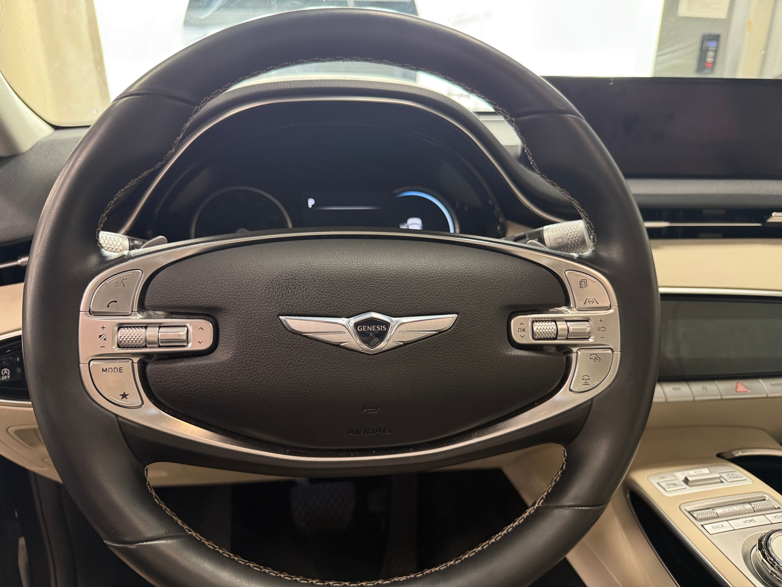 Thumbnail: 2022 Genesis GV70 - 4