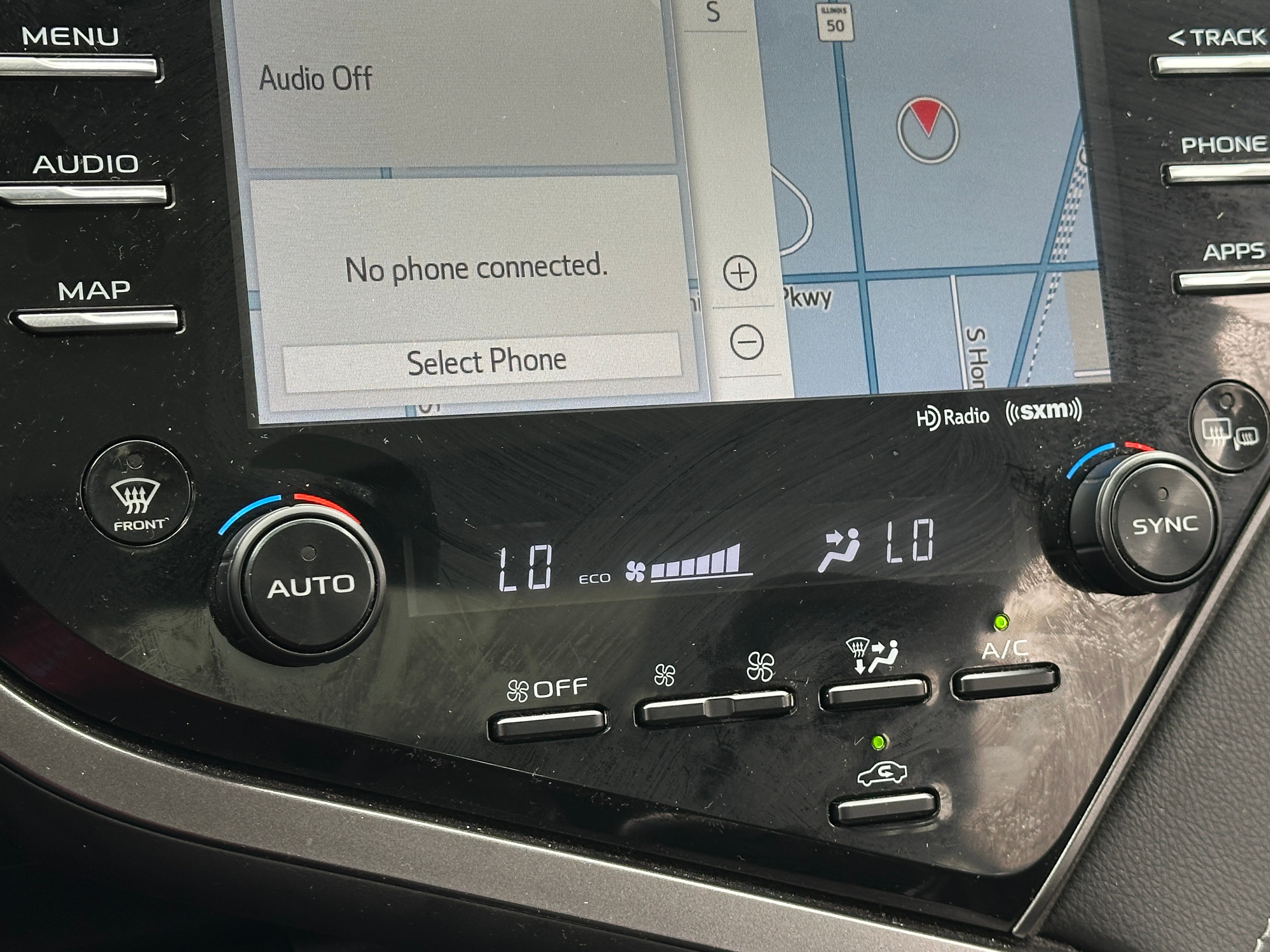 2020 Toyota Camry XSE 3
