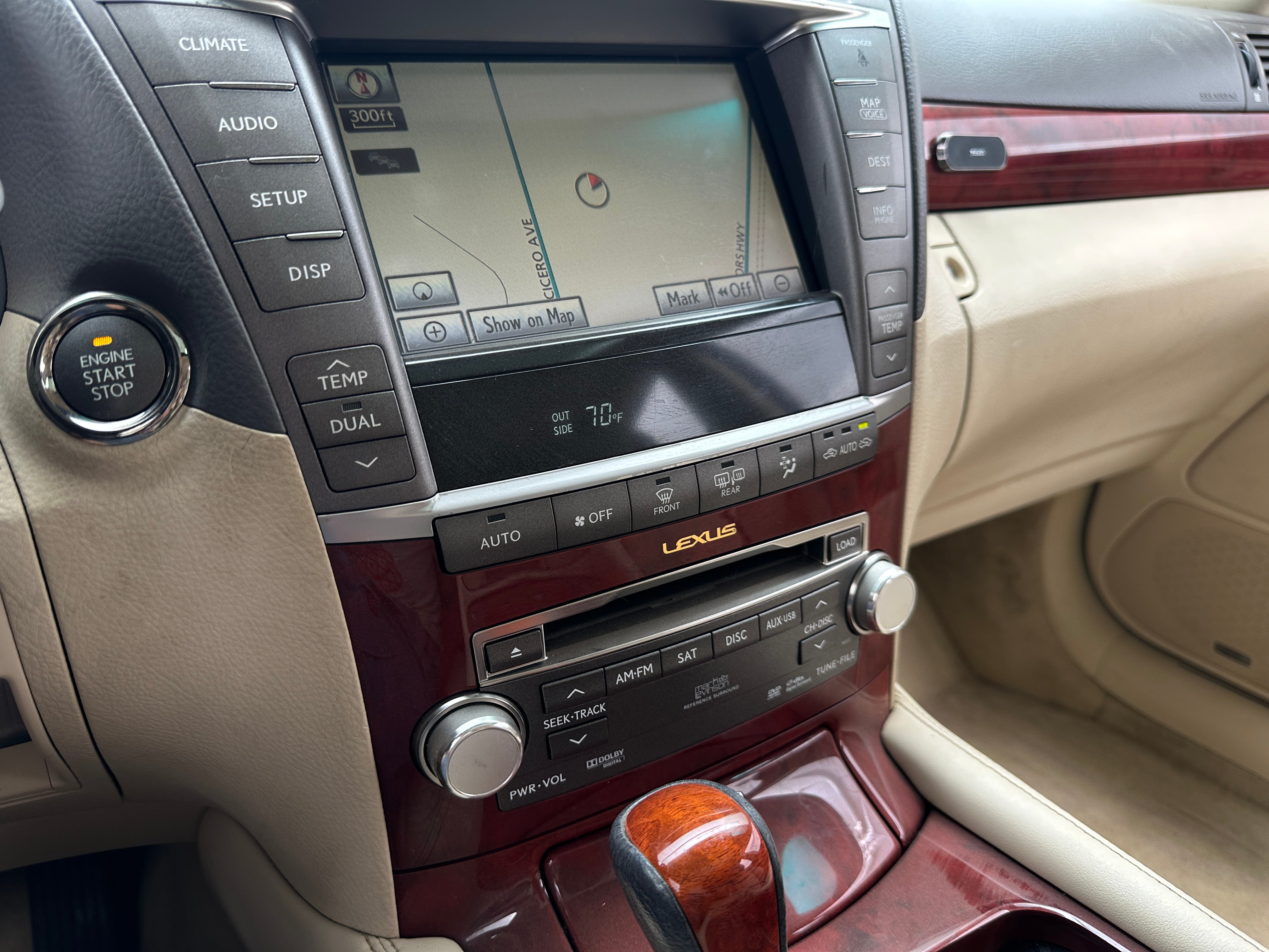 Thumbnail: 2010 Lexus LS - 3