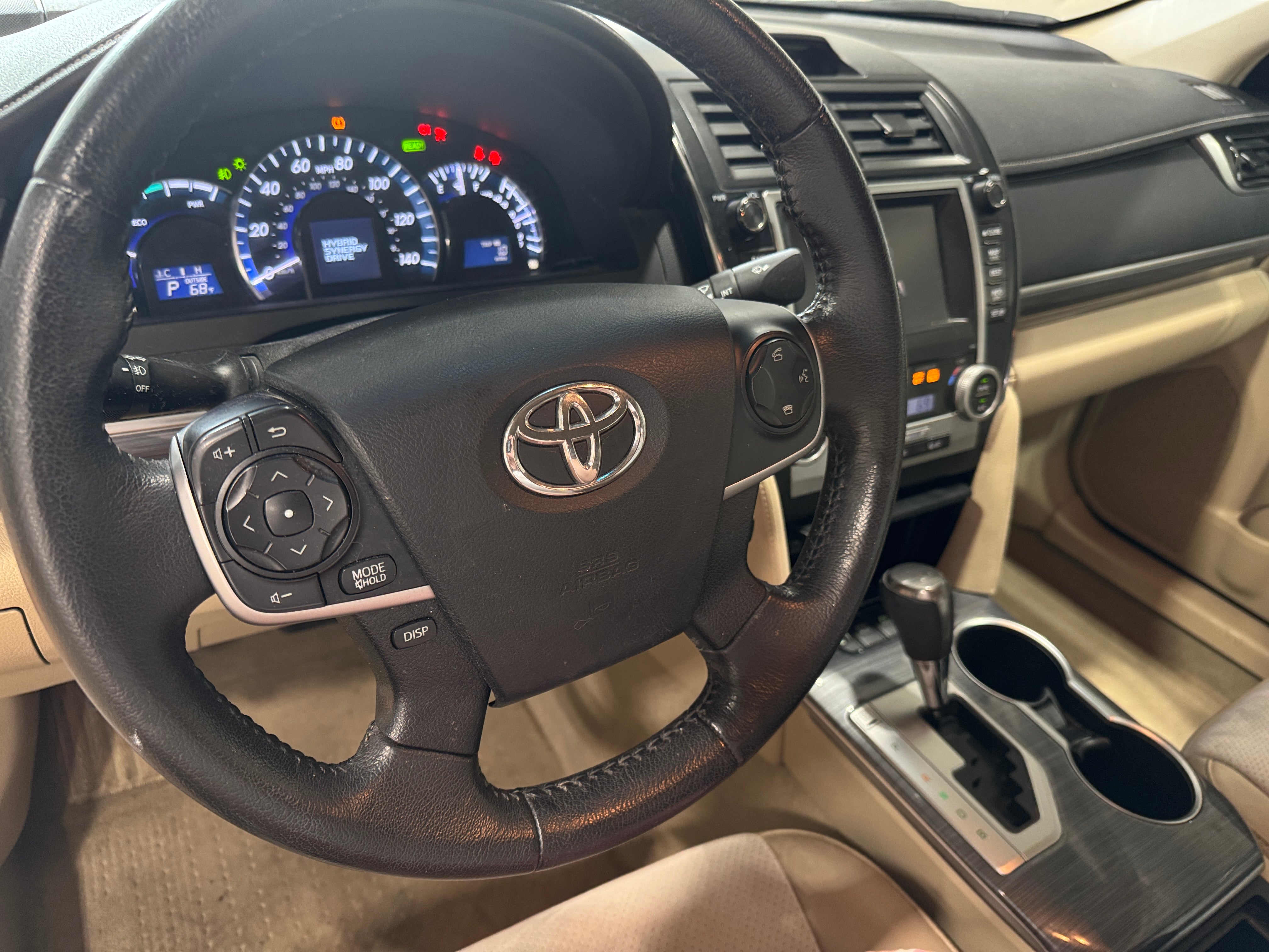 2012 Toyota Camry XLE 3