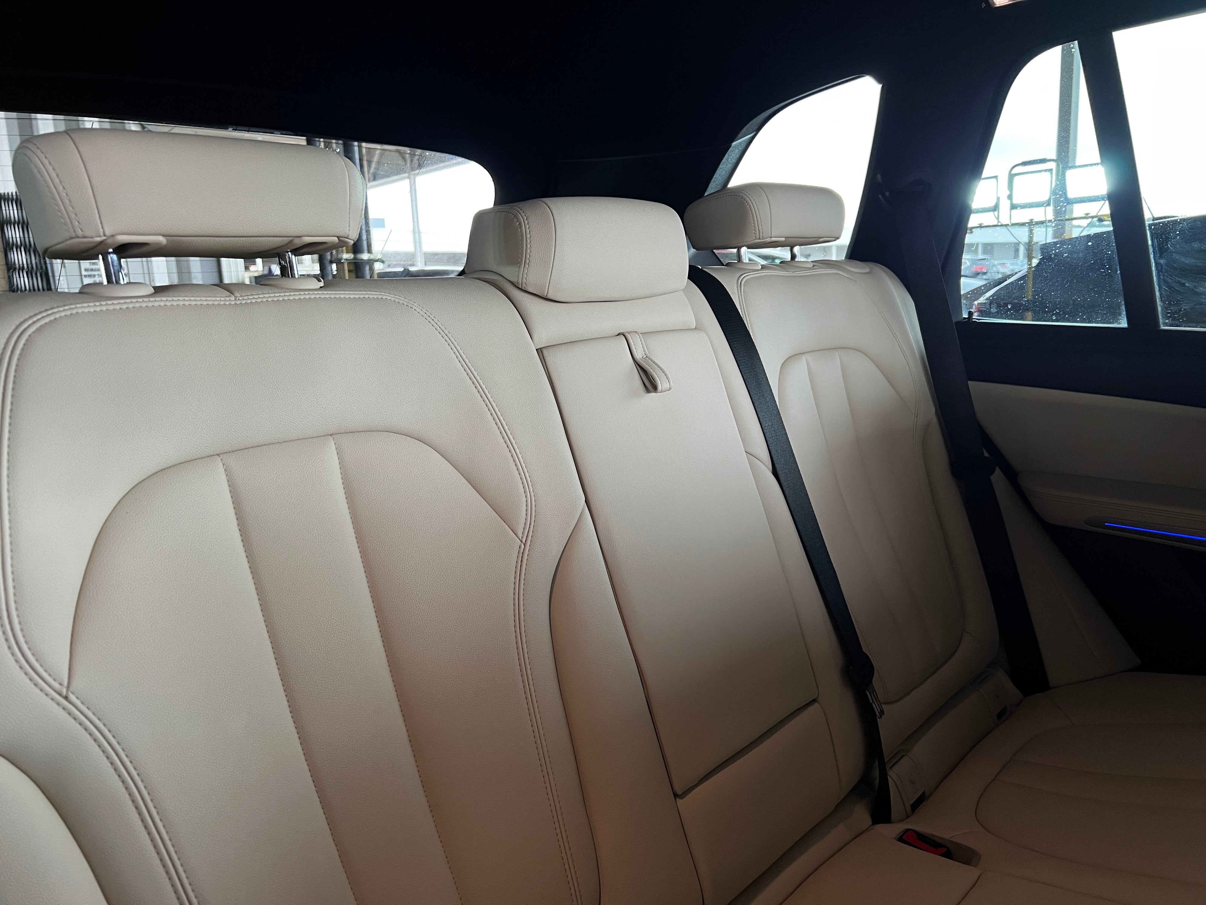 2022 BMW X5 xDrive40i 5