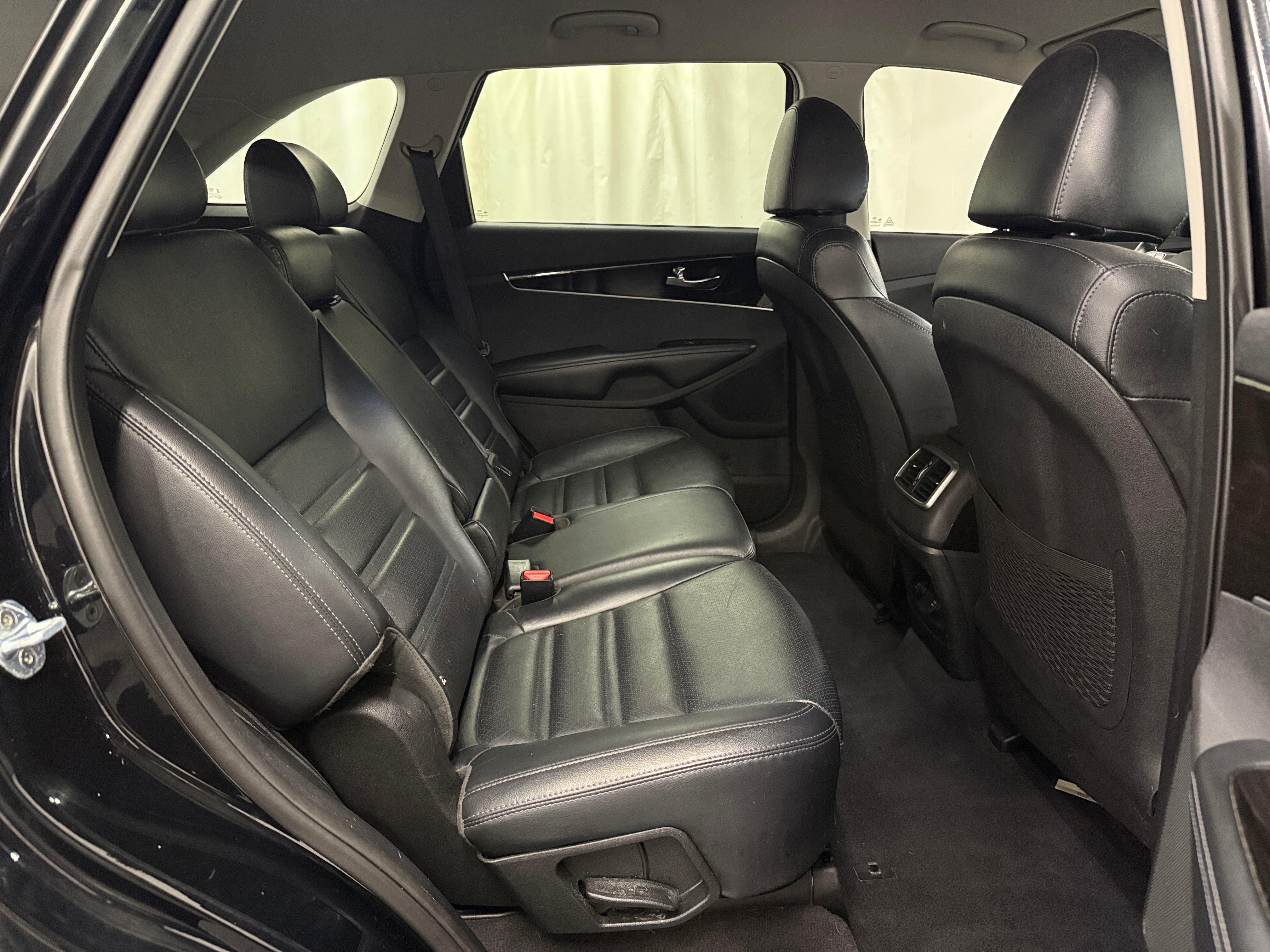 Thumbnail: 2019 Kia Sorento - 5