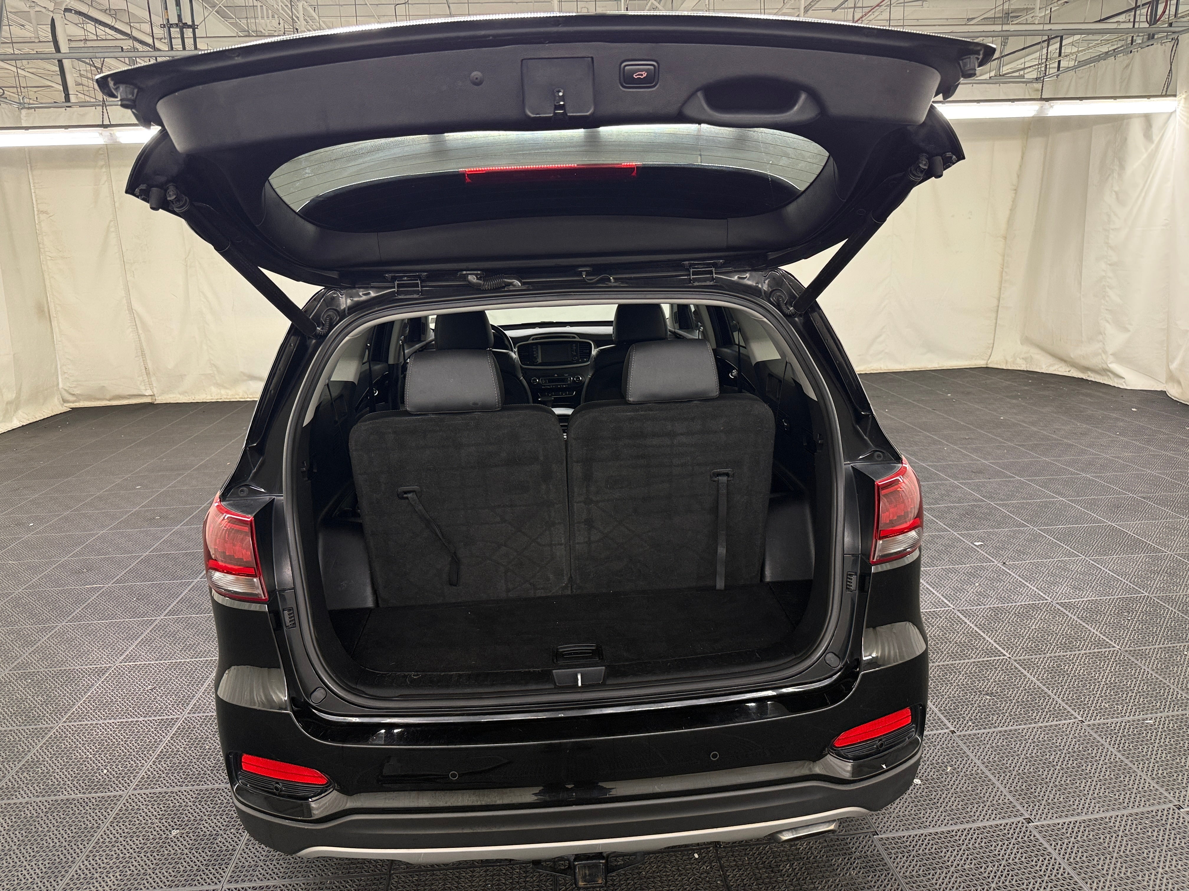 Thumbnail: 2019 Kia Sorento - 6