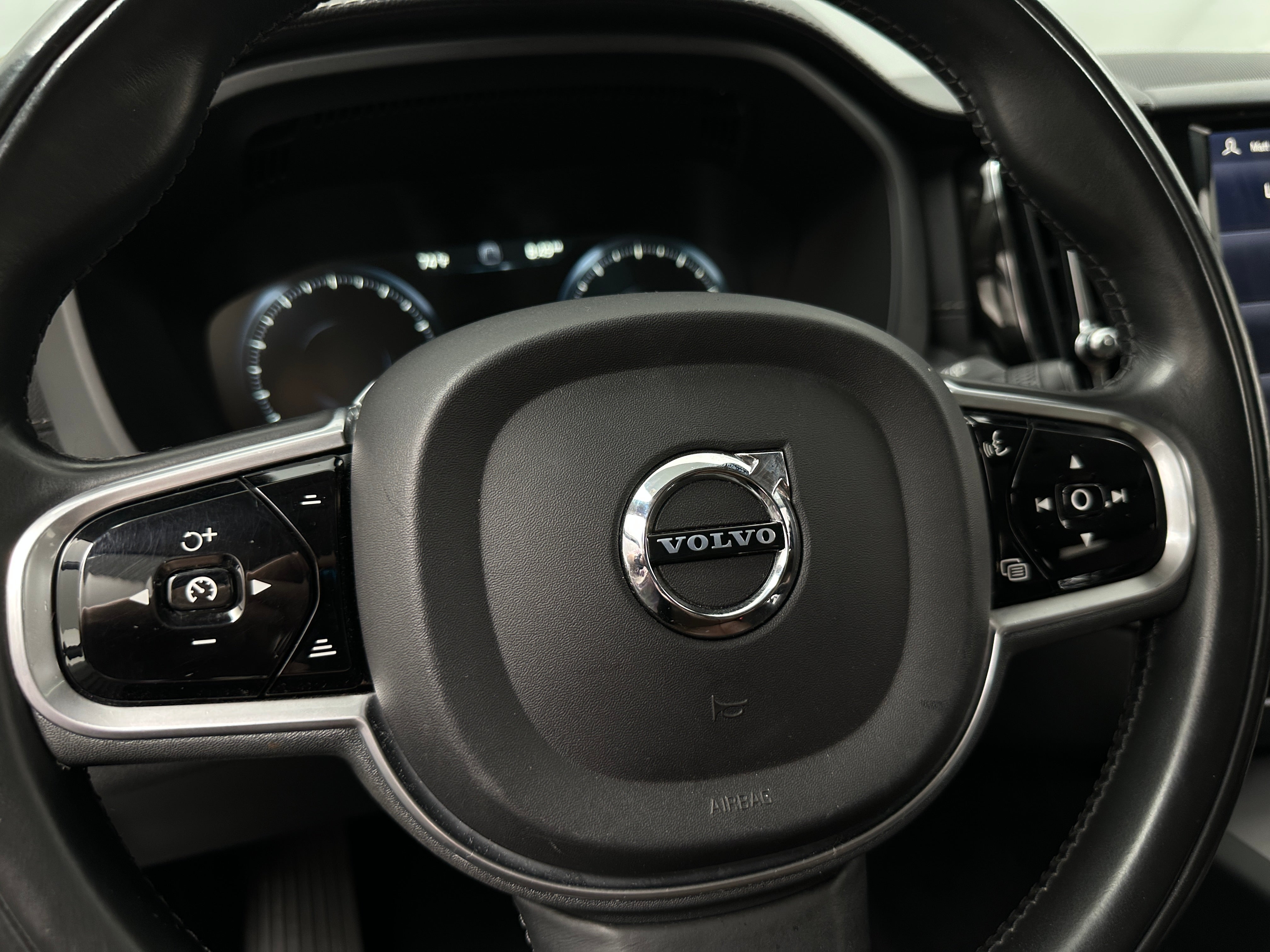 2018 Volvo XC60 T6 Inscription 4