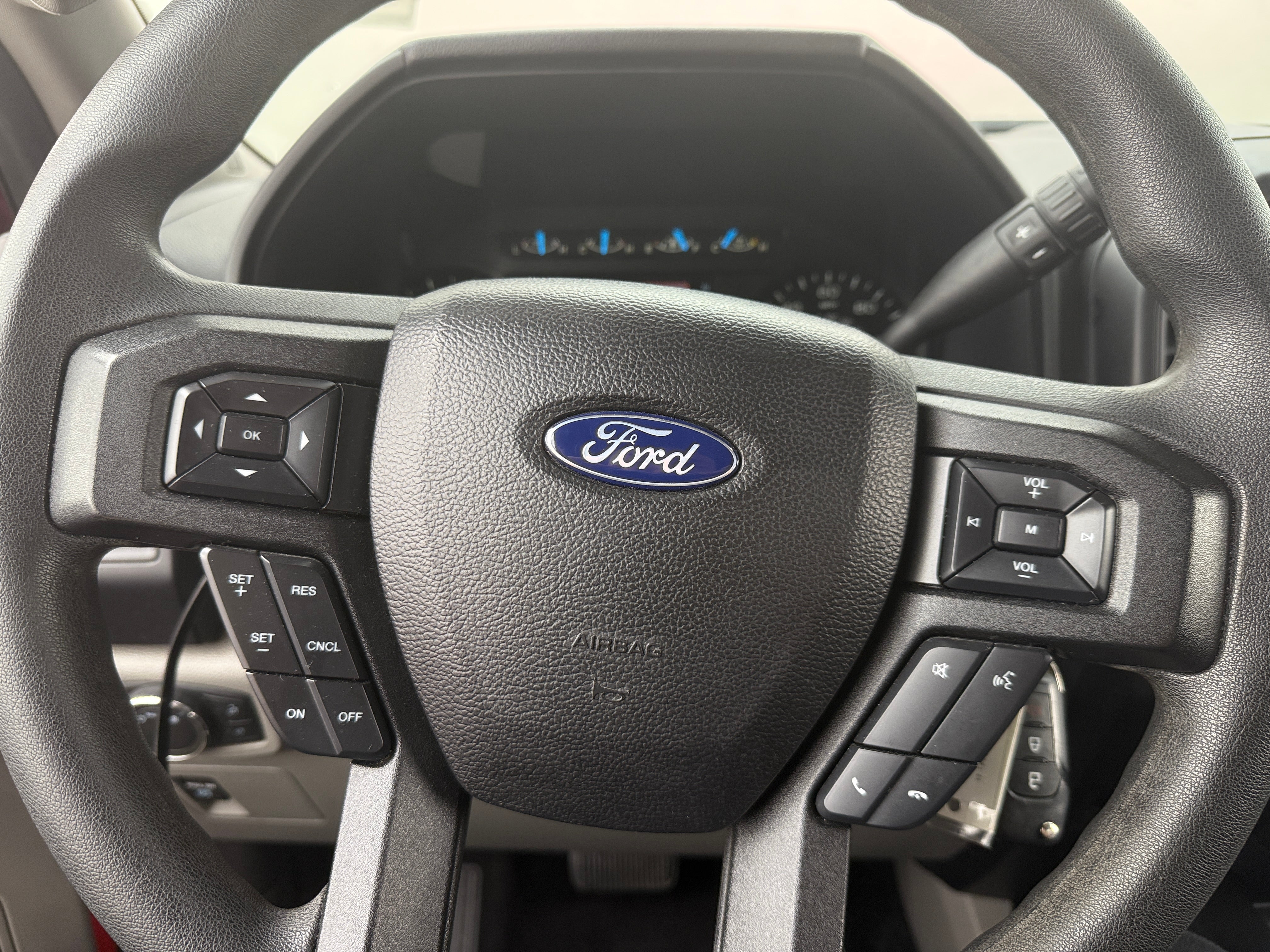 2017 Ford Econoline E-150 5