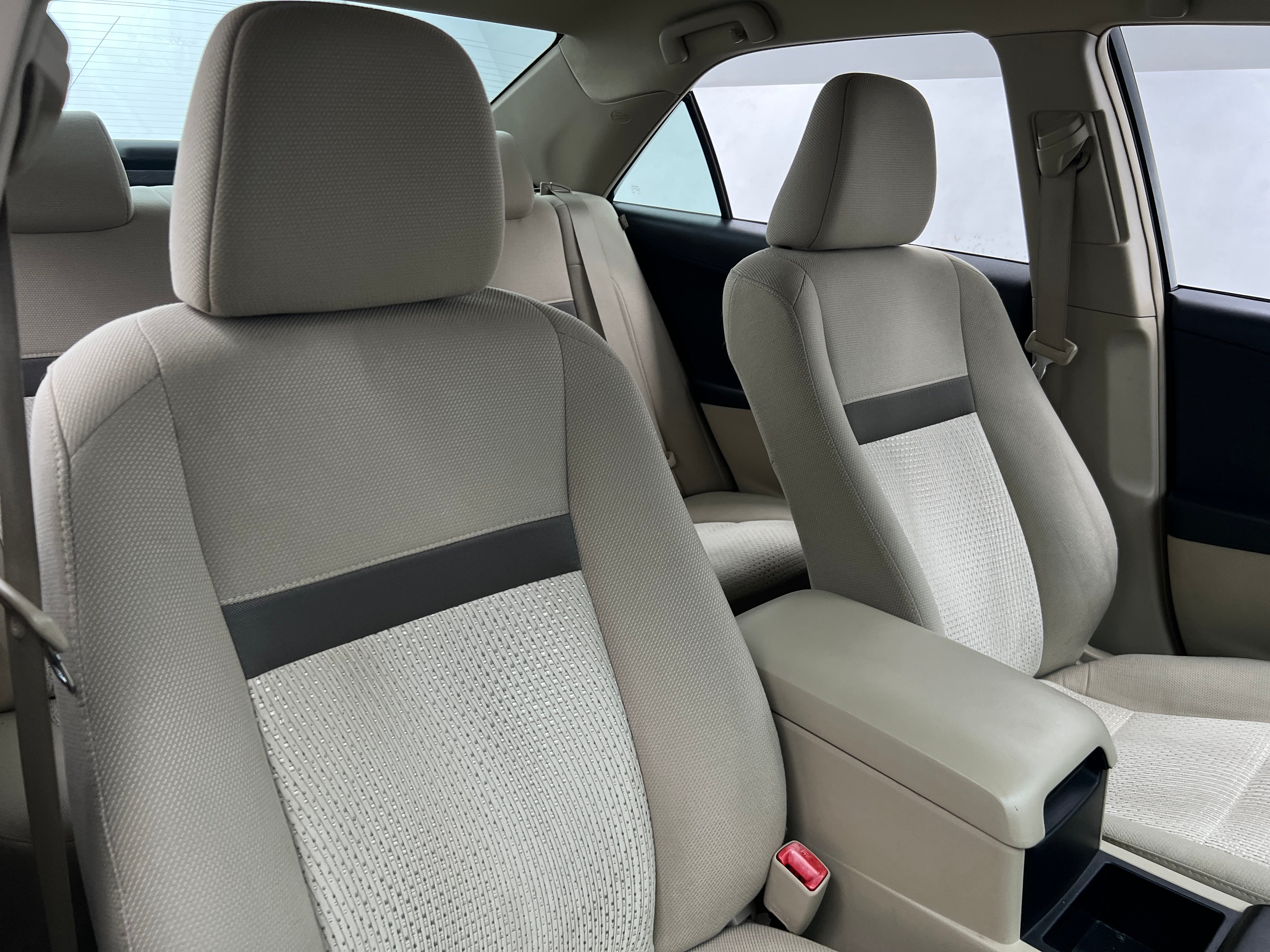 2014 Toyota Camry L 2