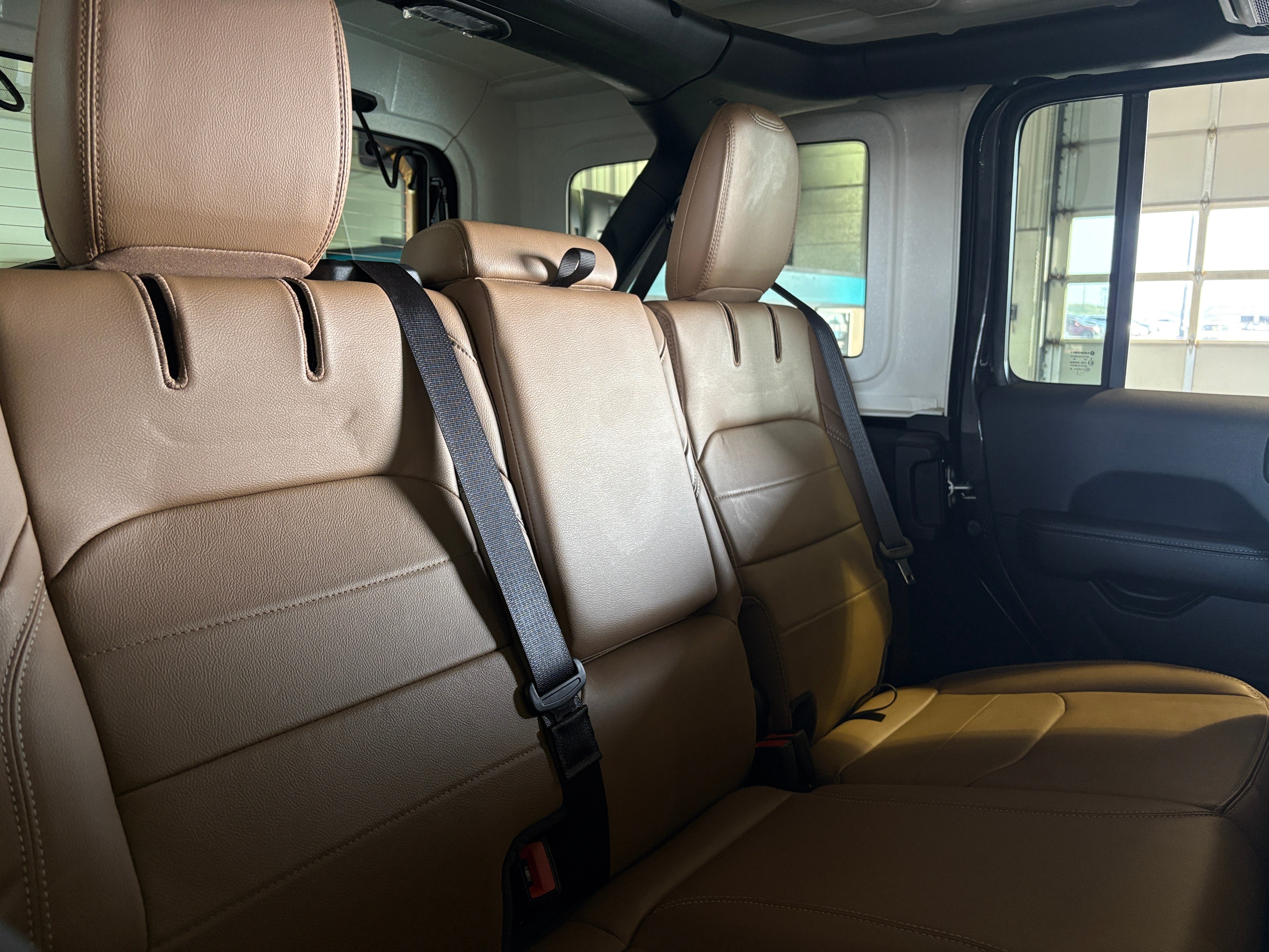 2022 Jeep Wrangler Unlimited Sahara 4xe 5