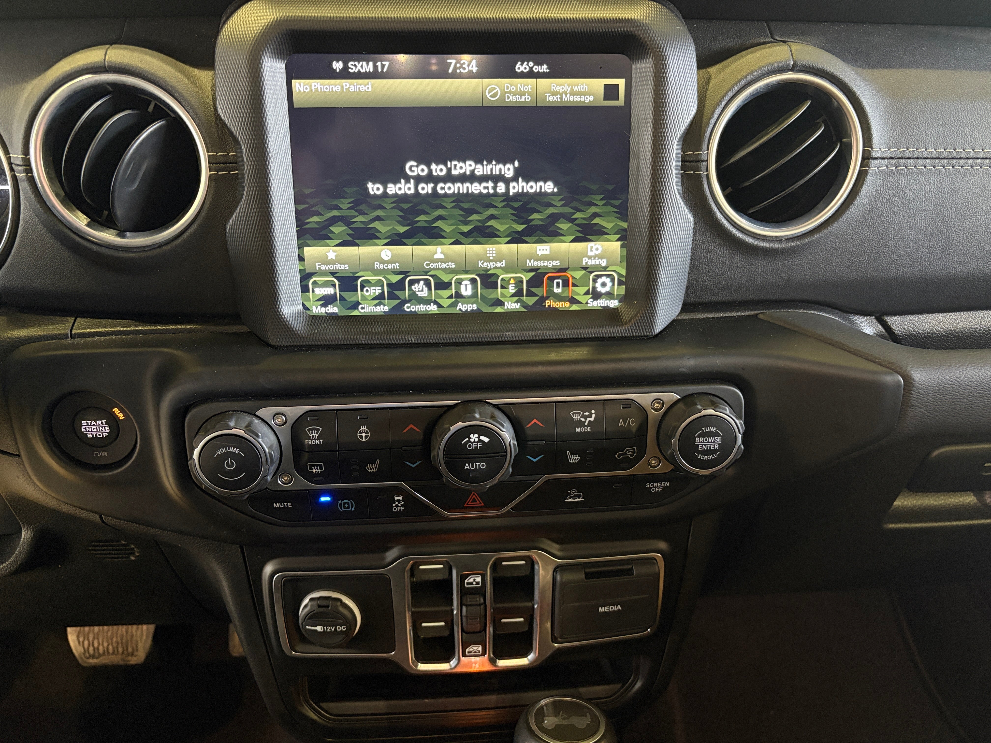 2022 Jeep Wrangler Unlimited Sahara 4xe 3