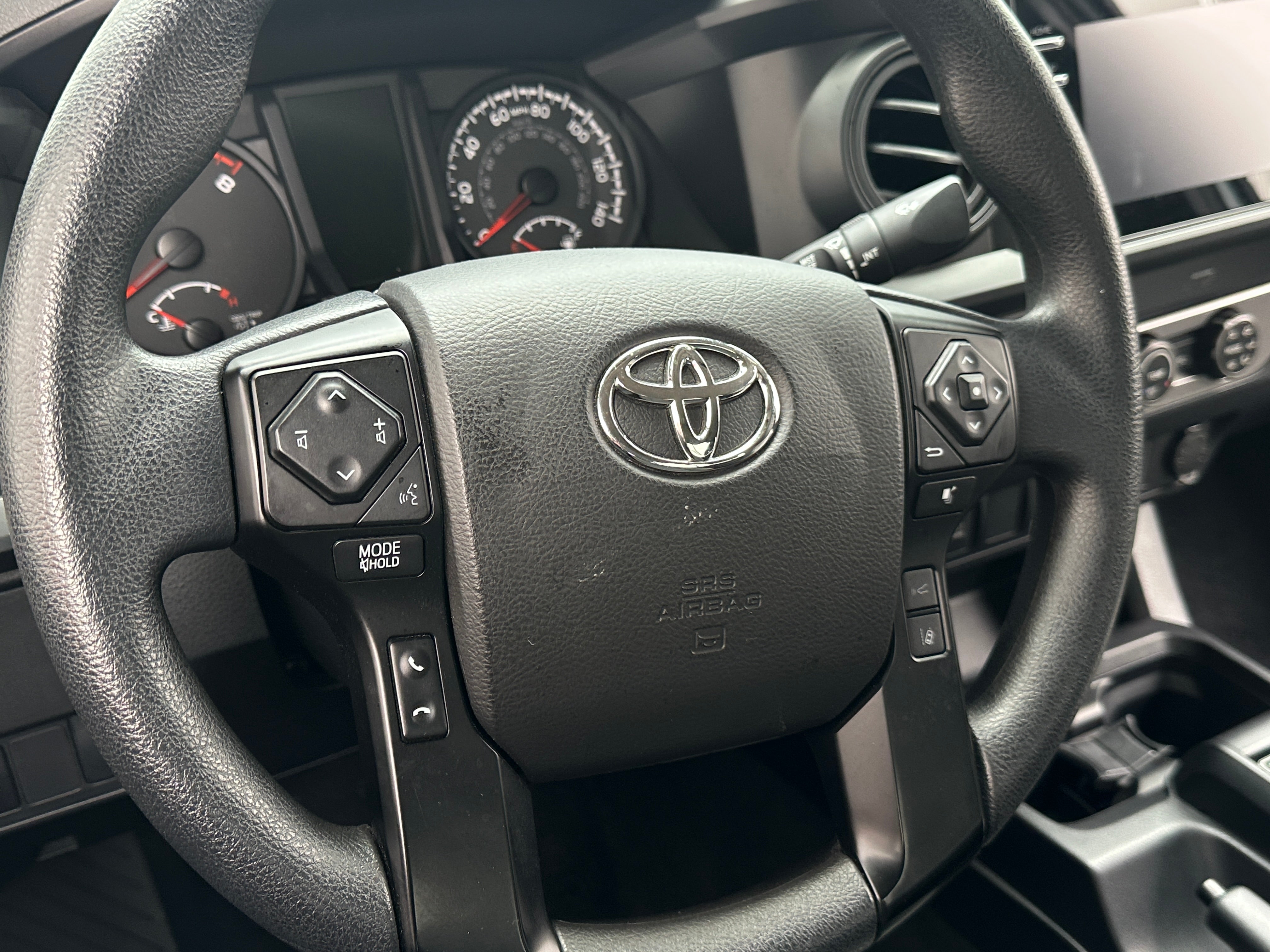 2022 Toyota Tacoma SR 5