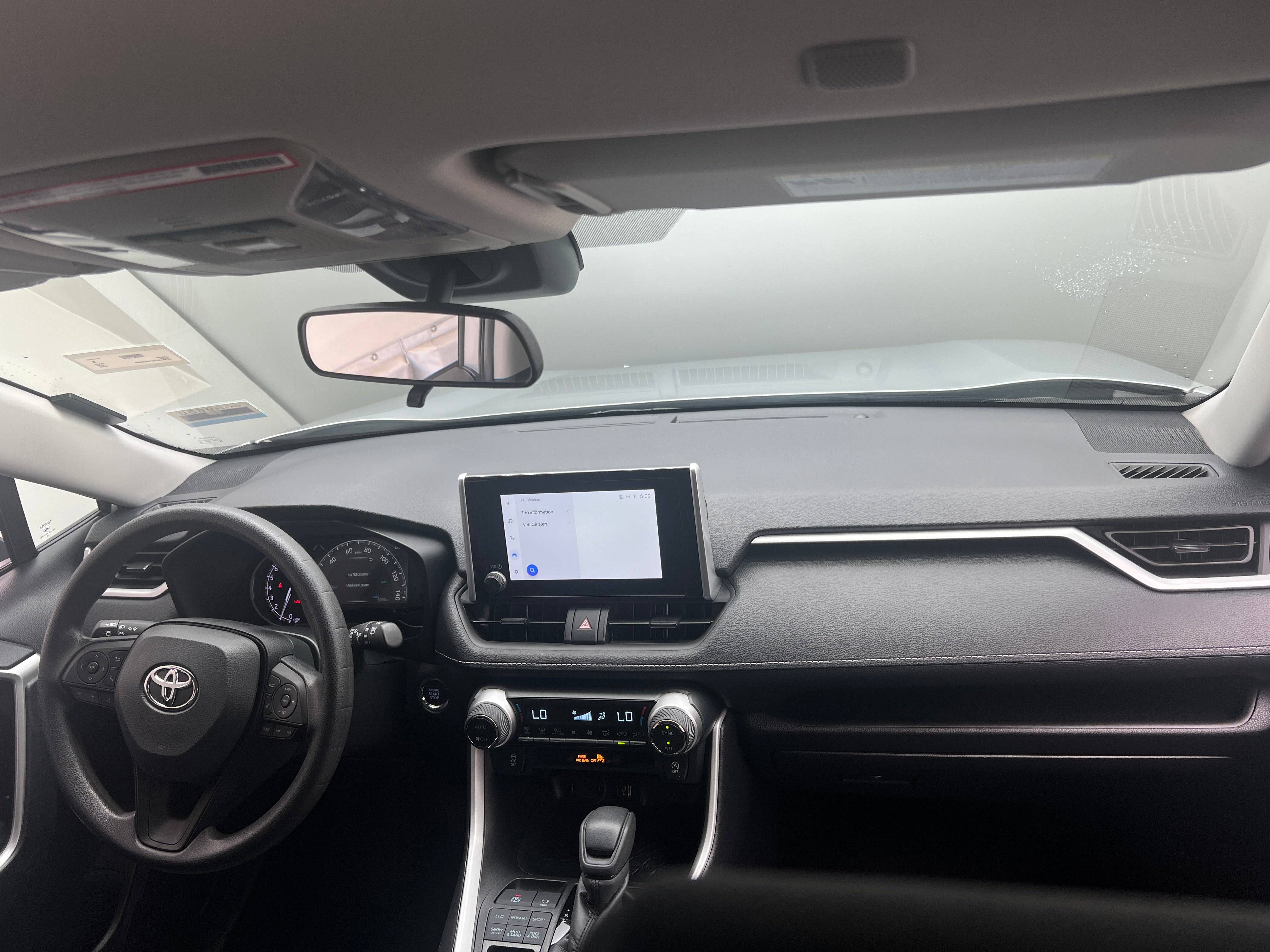 2023 Toyota RAV4 XLE 3