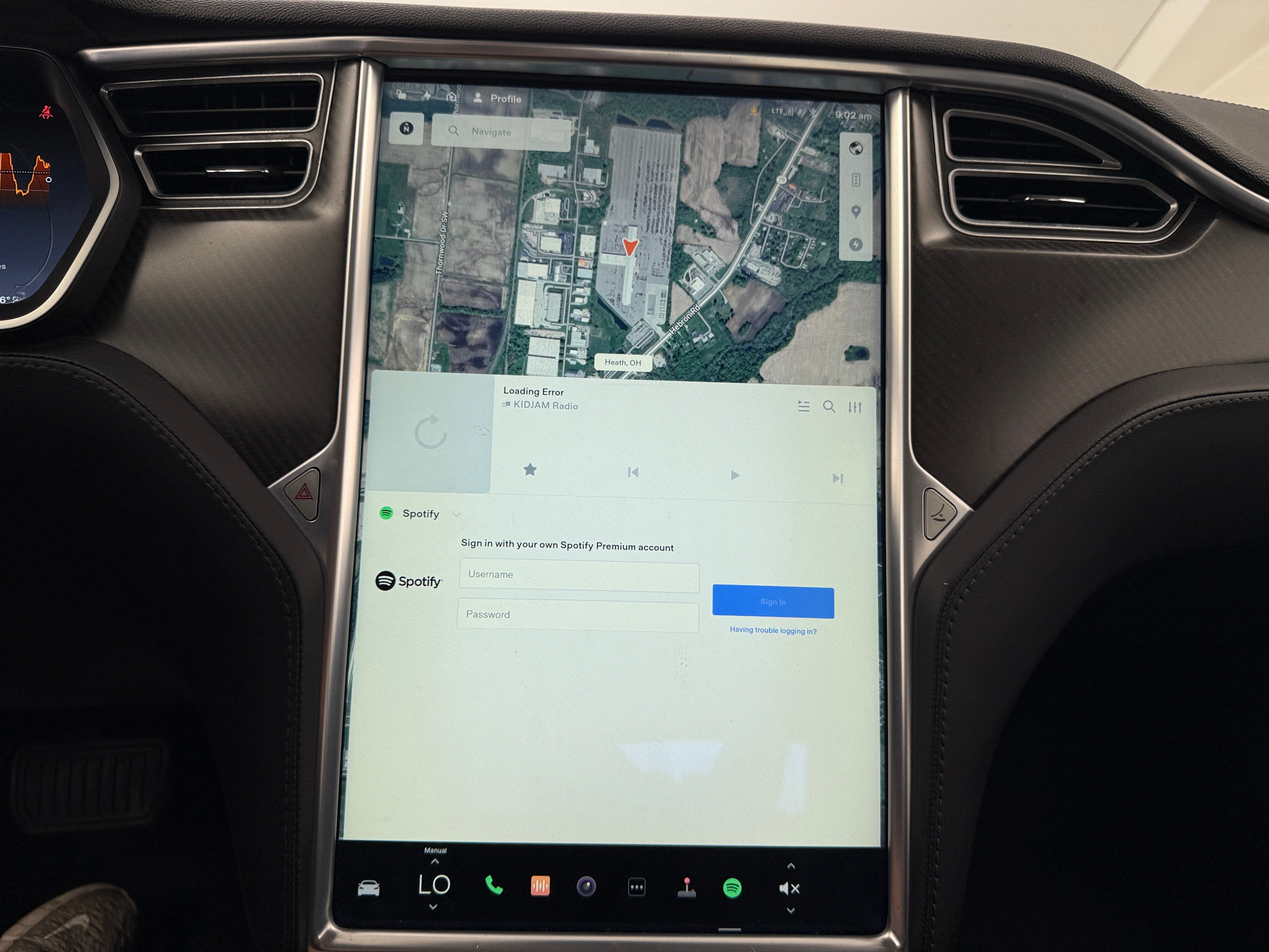 Thumbnail: 2014 Tesla Model S - 3