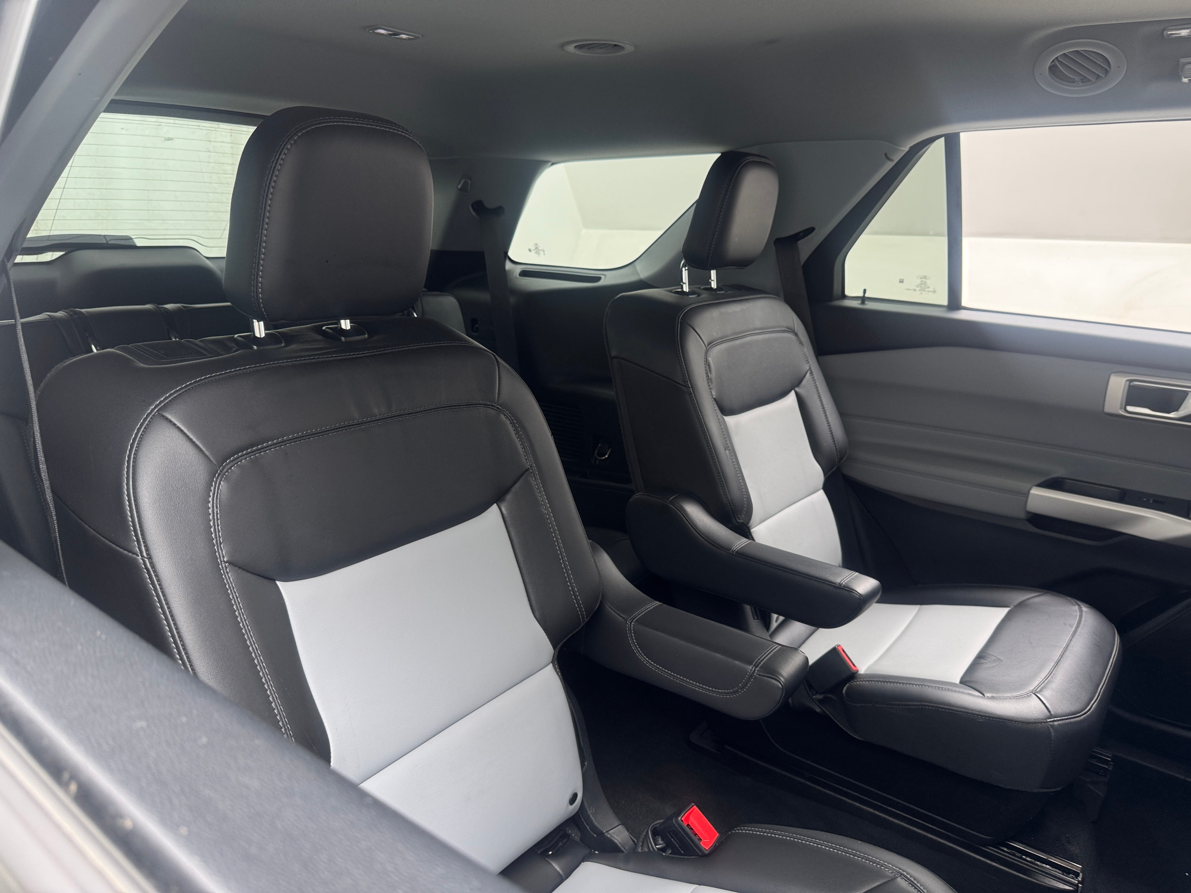 2022 Ford Explorer XLT 6